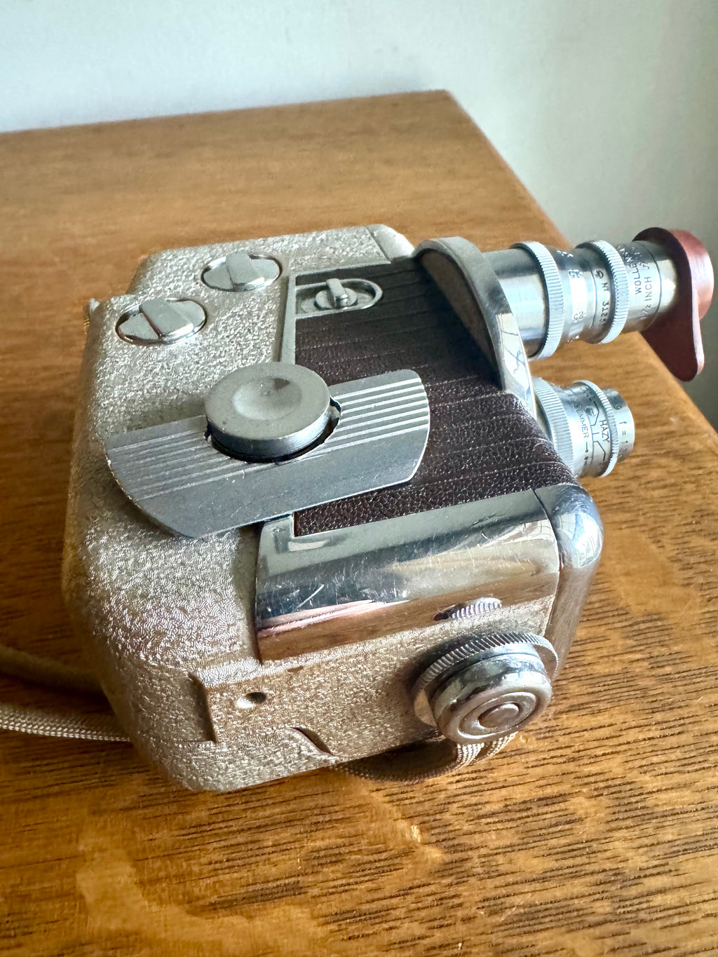 Vtg Revere 8 Camera and Case | Revere 8mm Camera and Carrying Case