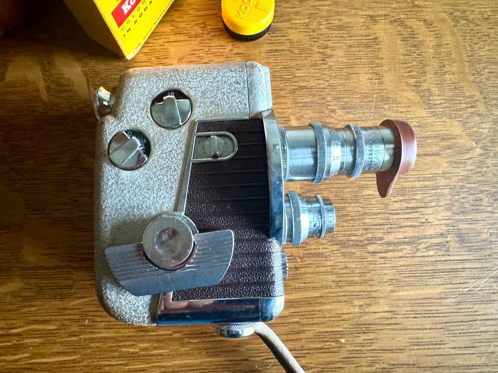 Vtg Revere 8 Camera and Case | Revere 8mm Camera and Carrying Case