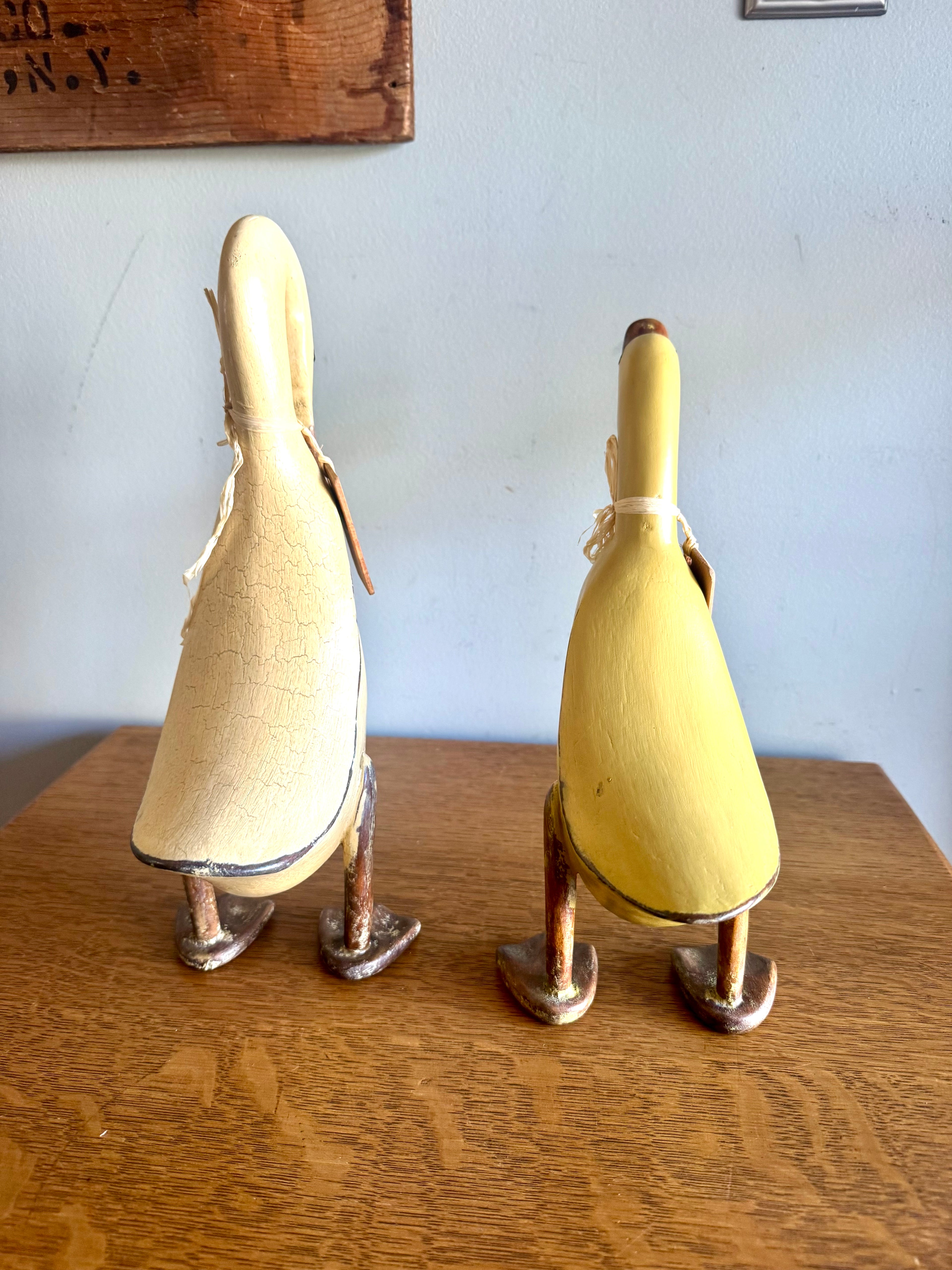 Vtg Pair of Smith & Hawken Hand-Carved Ducks | 2 Yellow Wooden Ducks