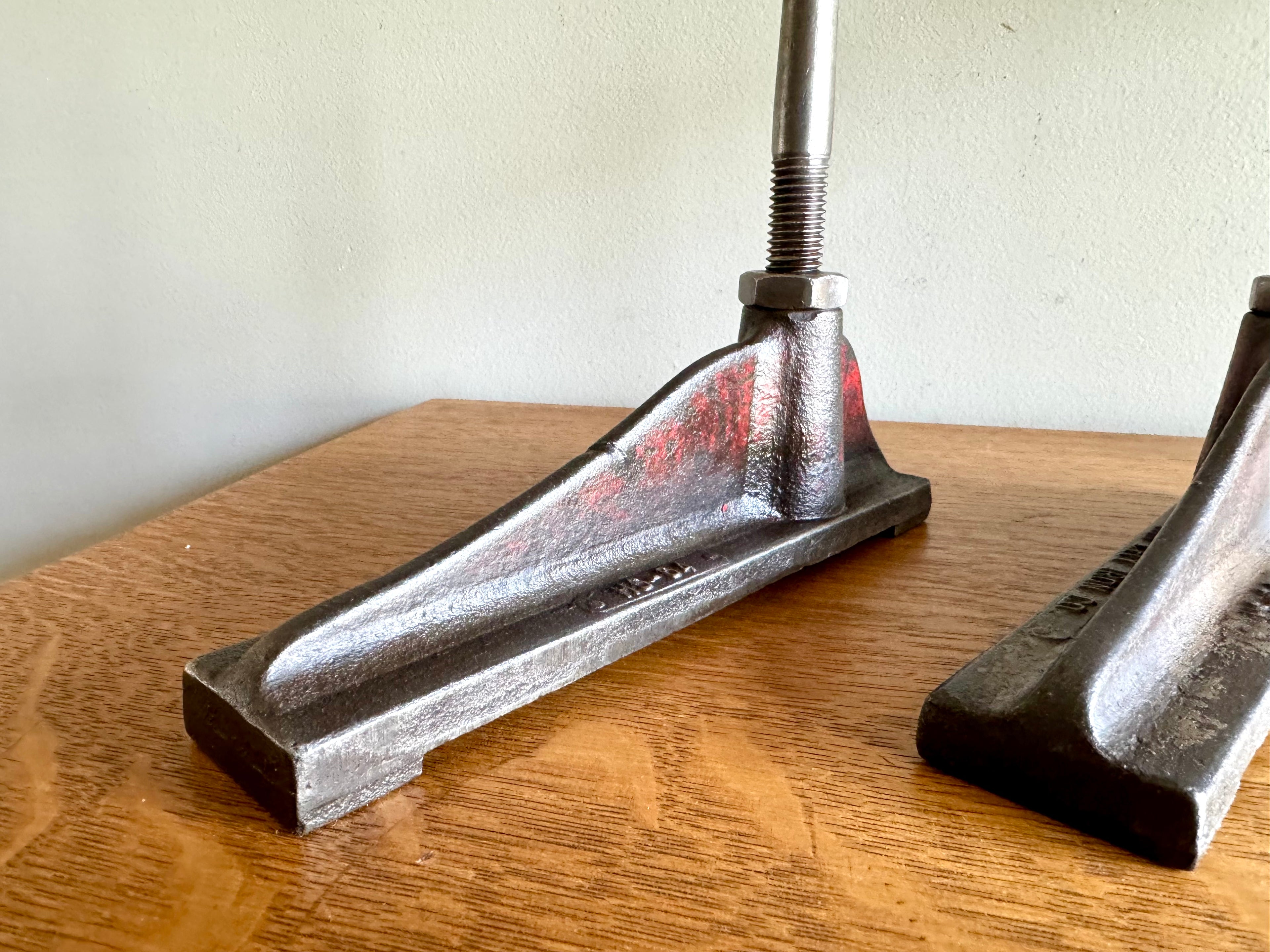 Vtg Hub City Iron Co. Cylinder Head Stands | Distressed Red Iron Cylinder Head Rebuild Stands
