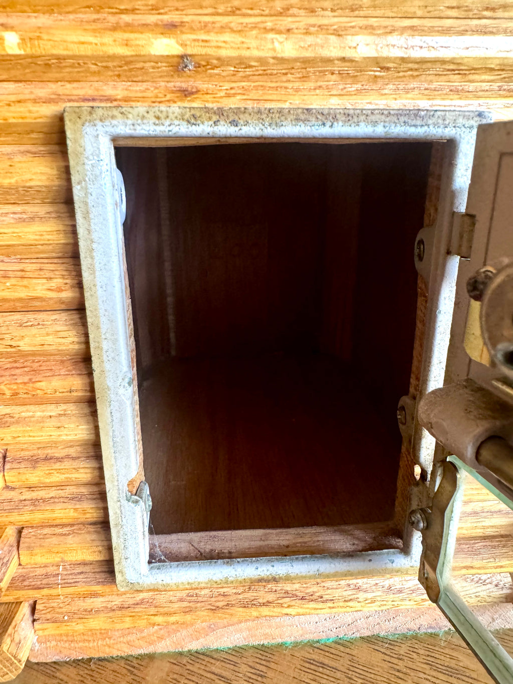 Large Wood Log Cabin Piggy Bank With Post Office Box Door | Log Cabin Bank With Locking Door