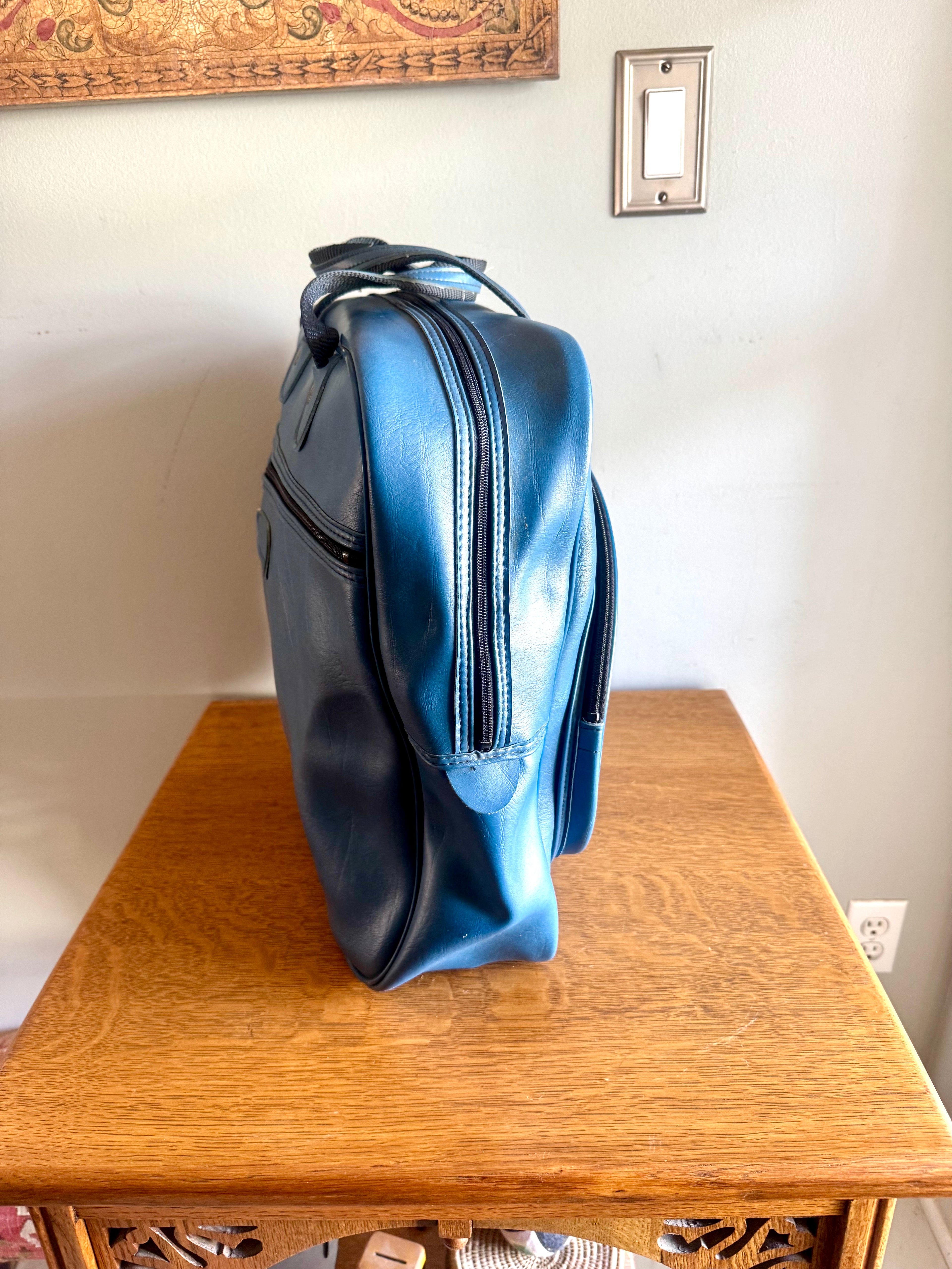Vtg 60's Blue Vinyl Tennis Bag with Racket Storage