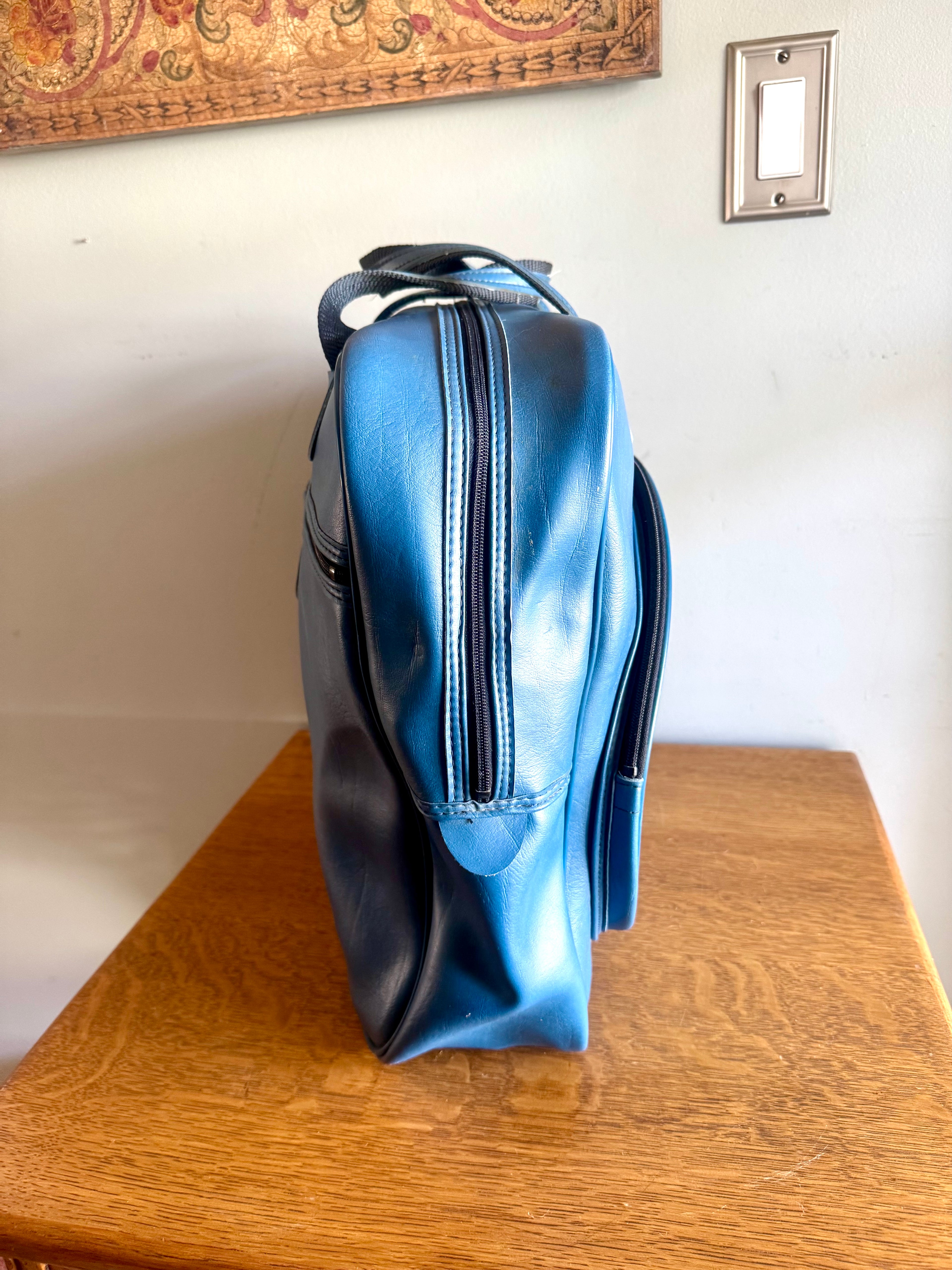 Vtg 60's Blue Vinyl Tennis Bag with Racket Storage