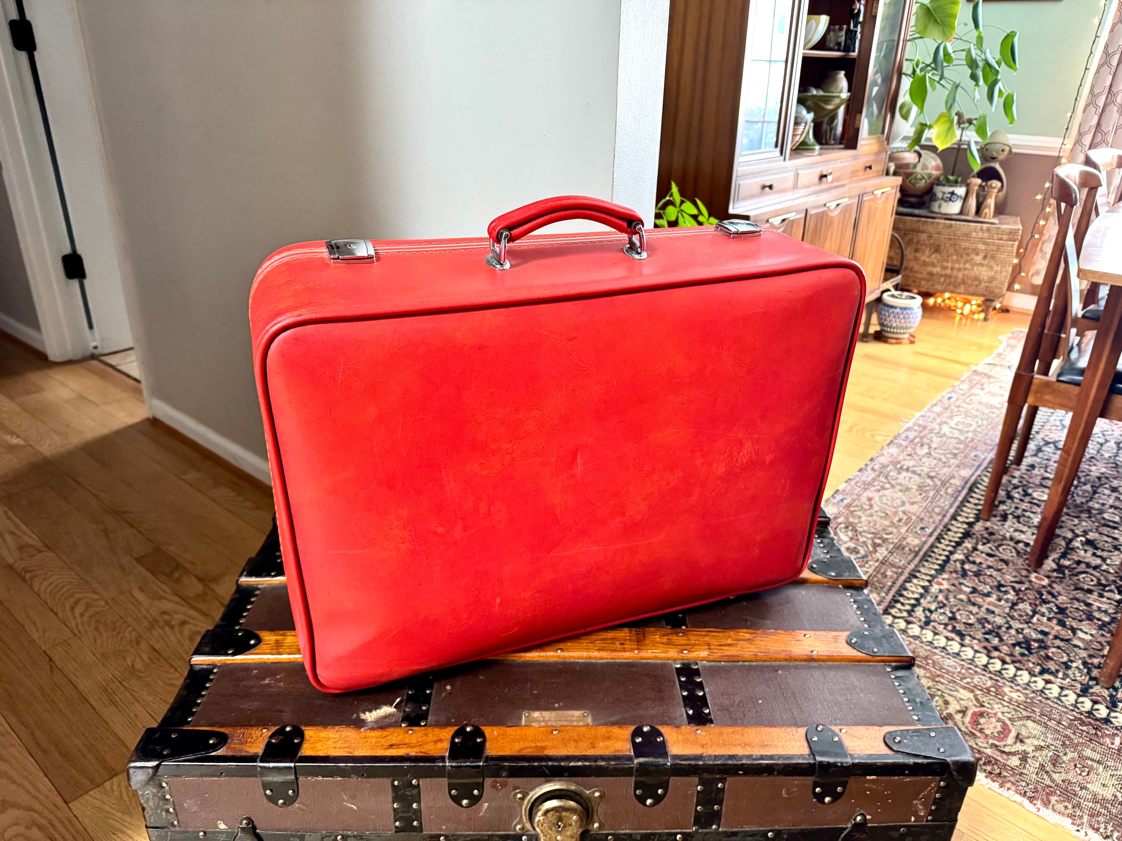 Vtg Large Red Marble Vinyl Suitcase | Pink Interior Red Suitcase