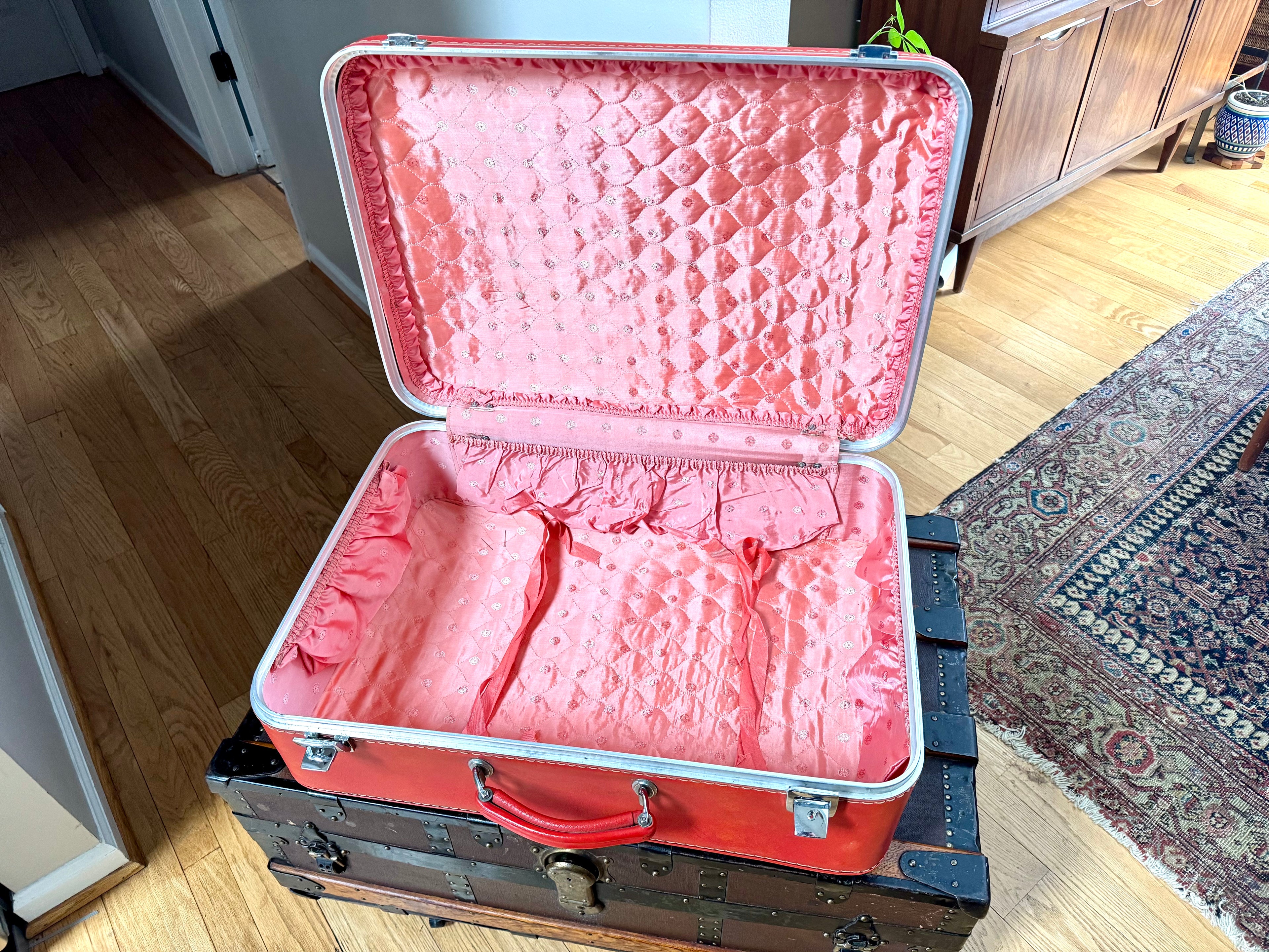 Vtg Large Red Marble Vinyl Suitcase | Pink Interior Red Suitcase