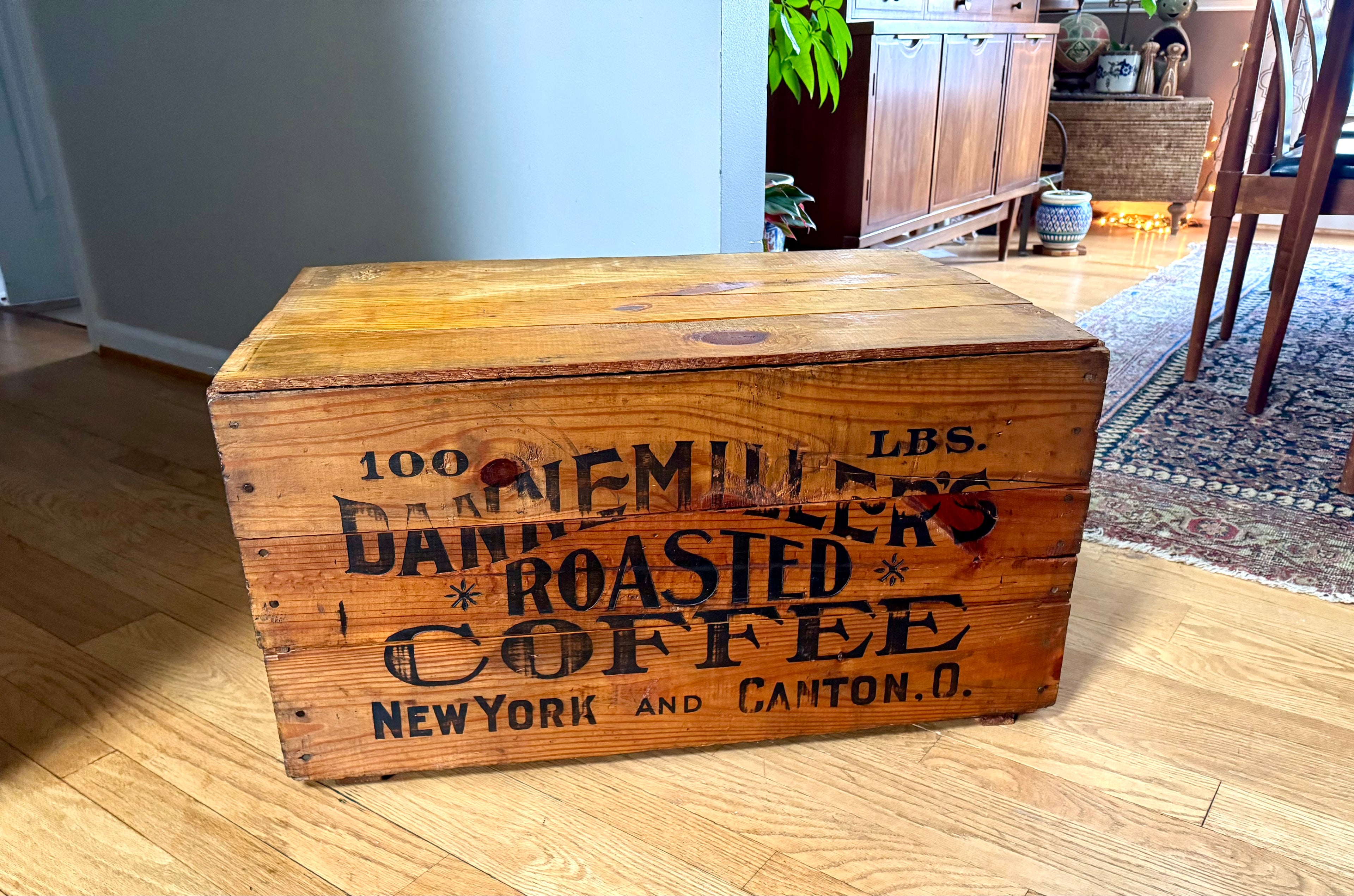 Antique Large Wood Dannemiller's Roasted Coffee Crate | 100lbs Roasted Coffee Crate W/lid
