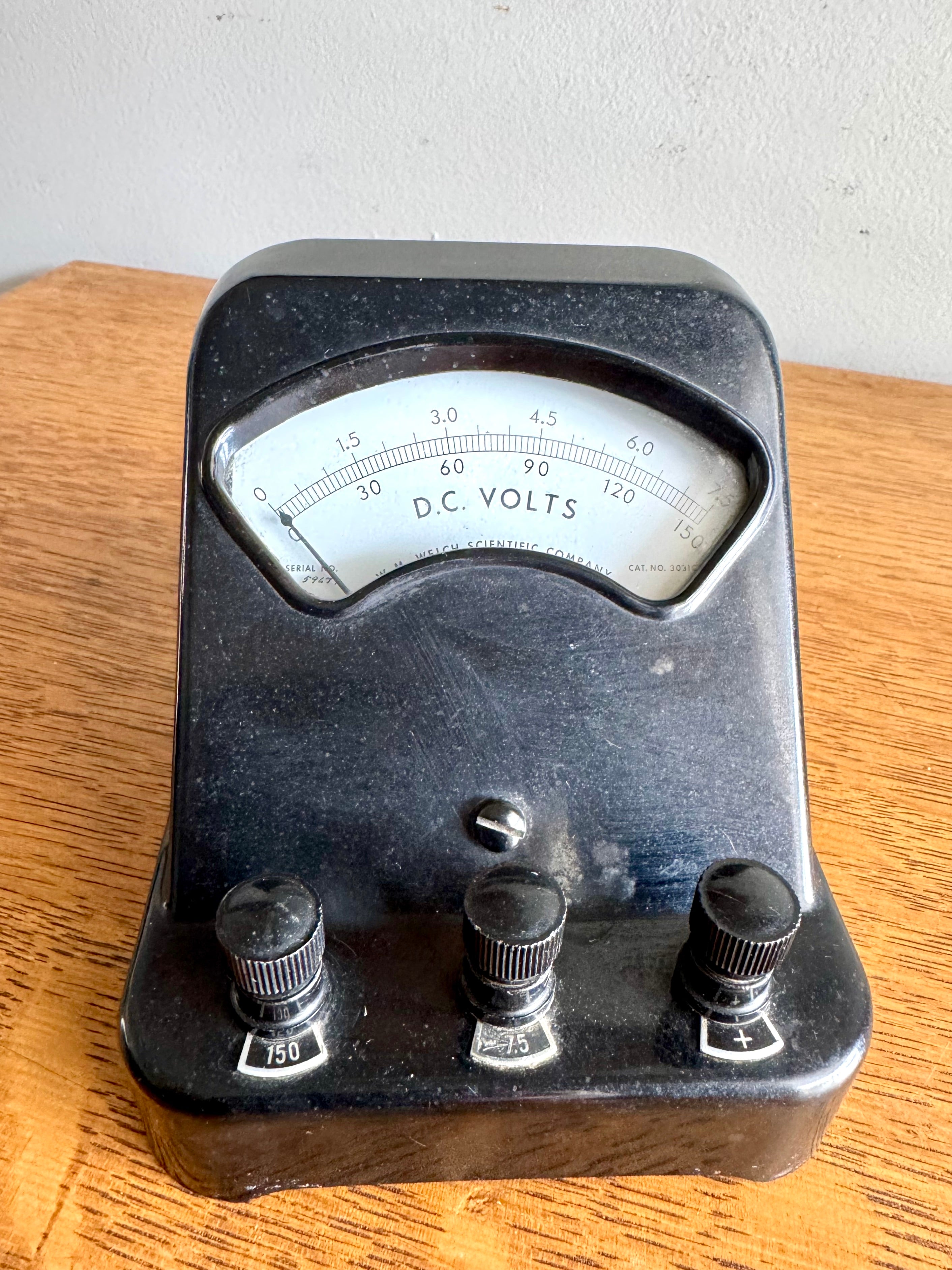 Vintage Welch Scientific Co. D.C. Volt Meter | Black Bakelite Welch Scientific Co Volt Meter | Industrial Lab Equipment Voltmeter