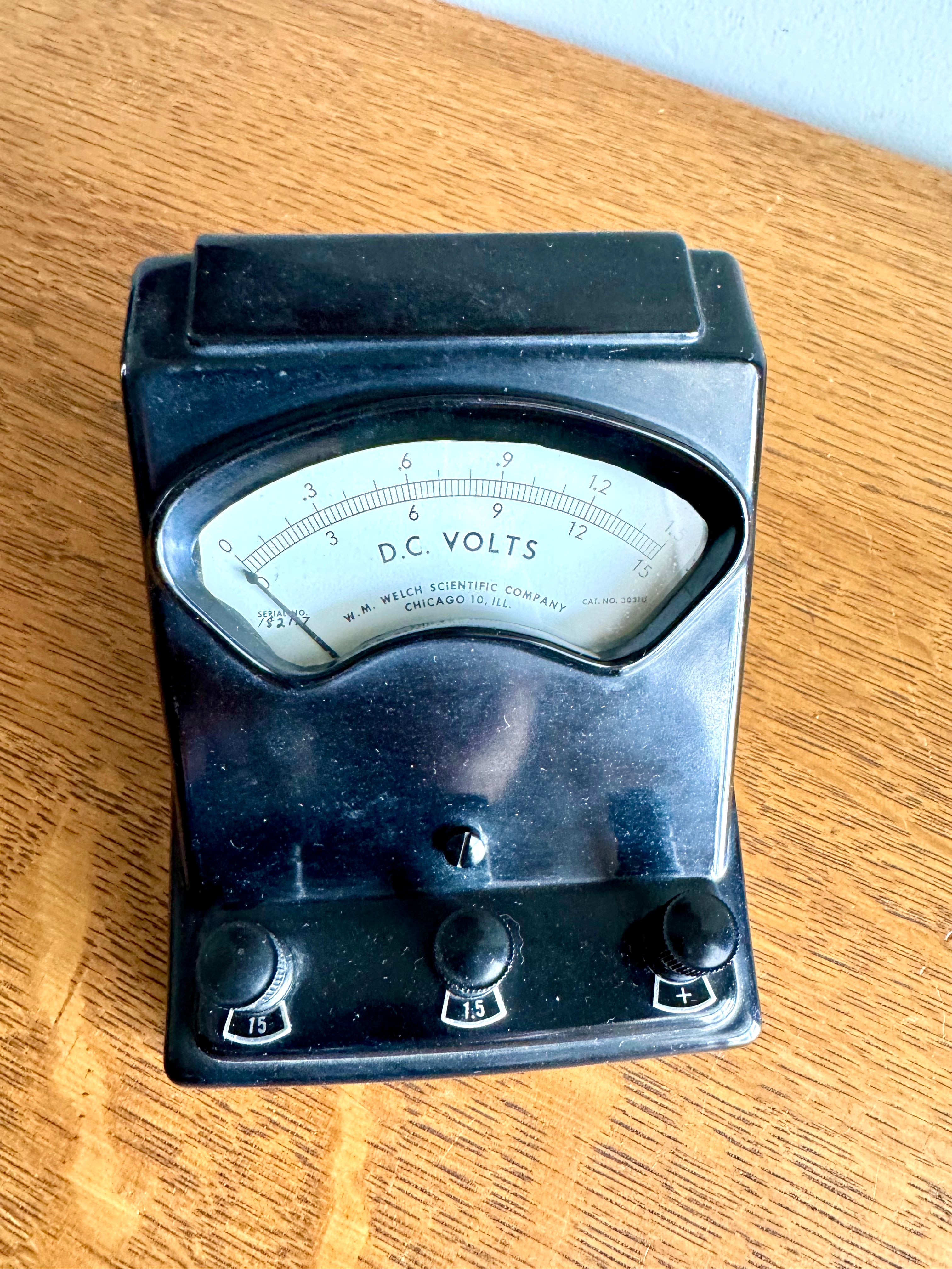 Vintage Welch Scientific Co. D.C. Volt Meter | Black Bakelite Welch Scientific Co Volt Meter | Industrial Lab Equipment Voltmeter