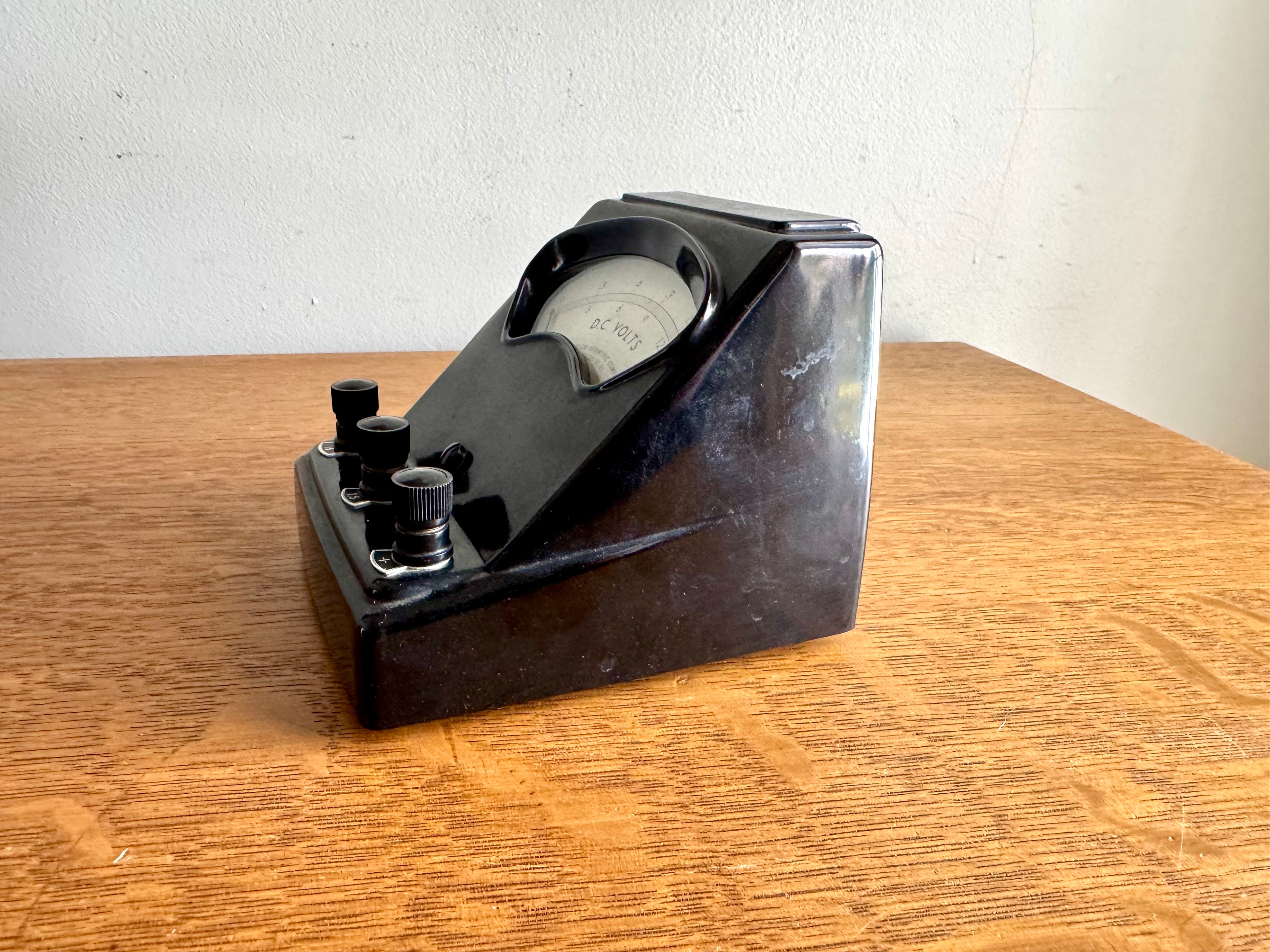 Vintage Welch Scientific Co. D.C. Volt Meter | Black Bakelite Welch Scientific Co Volt Meter | Industrial Lab Equipment Voltmeter