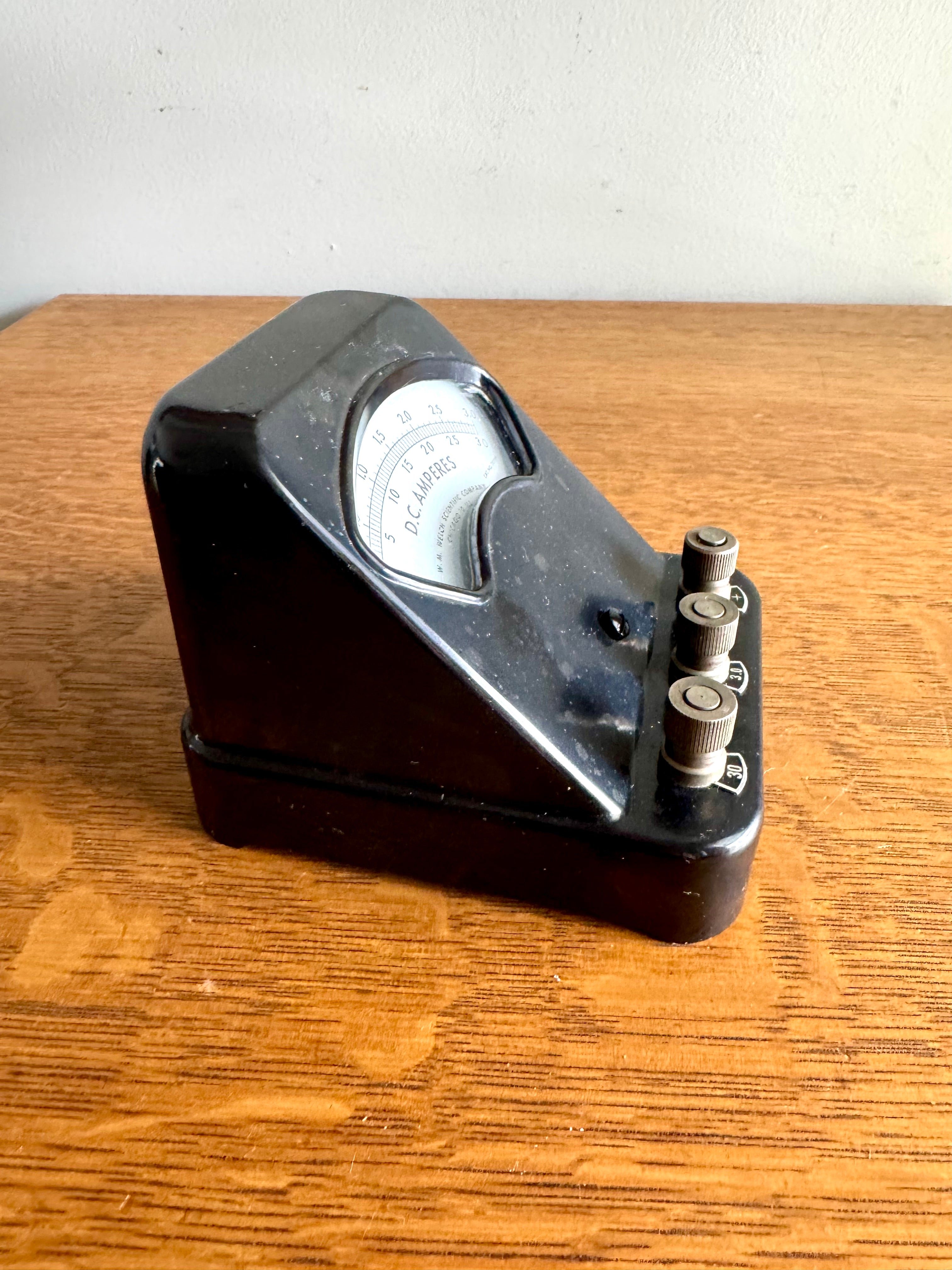 Vintage Welch Scientific Co. D.C. Amperes Meter | Black Bakelite Welch Scientific Co Ampere Meter | Industrial Lab Equipment Amp Meter