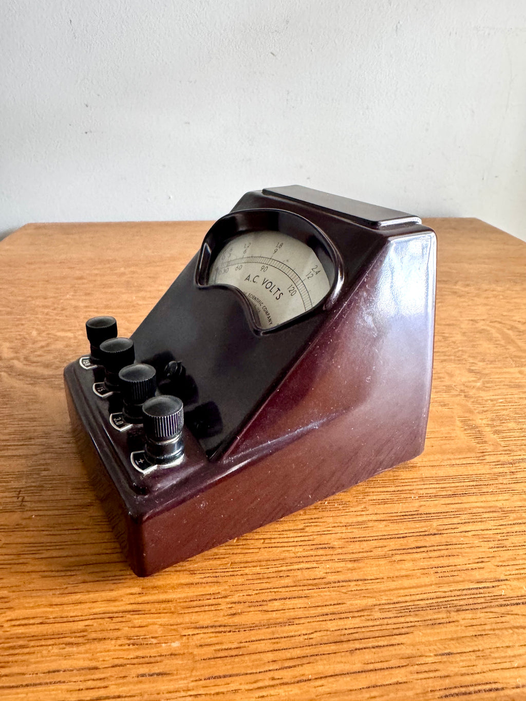 Vintage Welch Scientific Co. A.C. Volt Meter | Brown Bakelite Welch Scientific Co Volt Meter | Industrial Lab Equipment Voltmeter