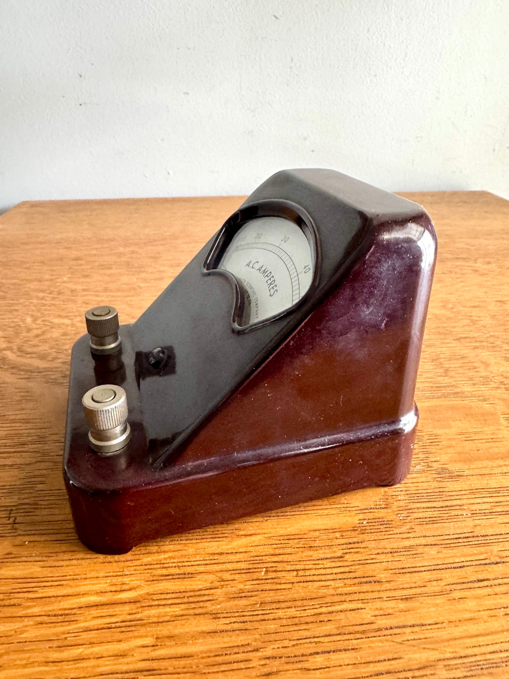 Vintage Welch Scientific Co. A.C. Amperes Meter | Brown Bakelite Welch Scientific Co AC Amp Meter | Industrial Lab Equipment A.C. Amperes Meter