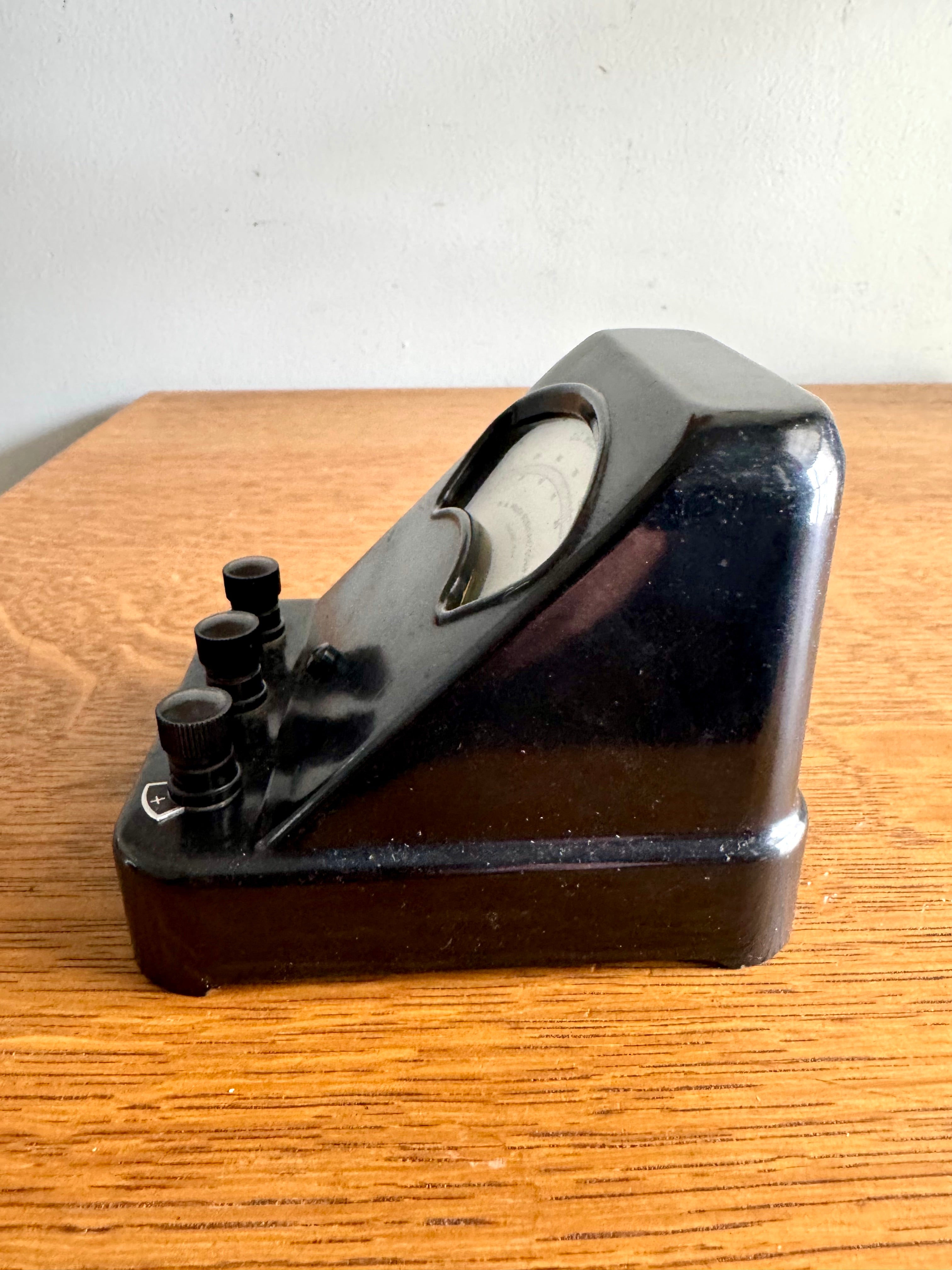 Vintage Welch Scientific Co. D.C. Milli-Ammeter | Black Bakelite Welch Scientific Co D.C. Milli-Ammeter | Industrial Lab Equipment Amp Meter