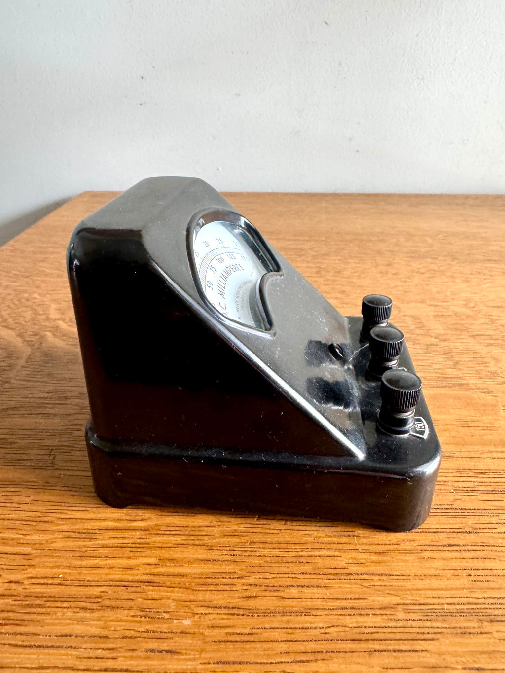 Vintage Welch Scientific Co. D.C. Milliamperes Meter | Black Bakelite Welch Scientific Co D.C. Milliamperes Meter | Industrial Lab Equipment Amp Meter