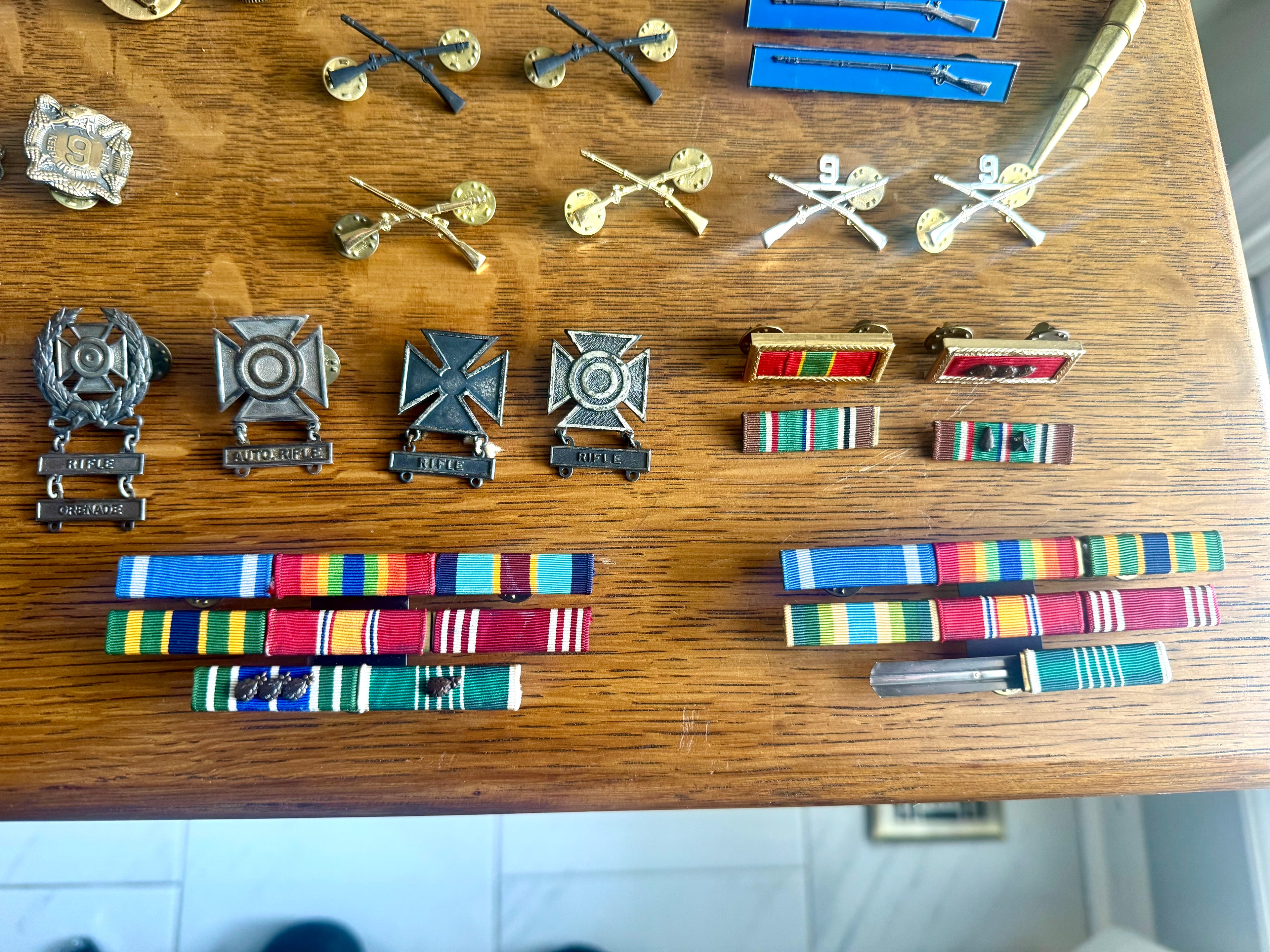 Vtg Lot of Military Pins, Medals, Ribbons, Ranks Etc.. | Ranger Military Pins and Metals