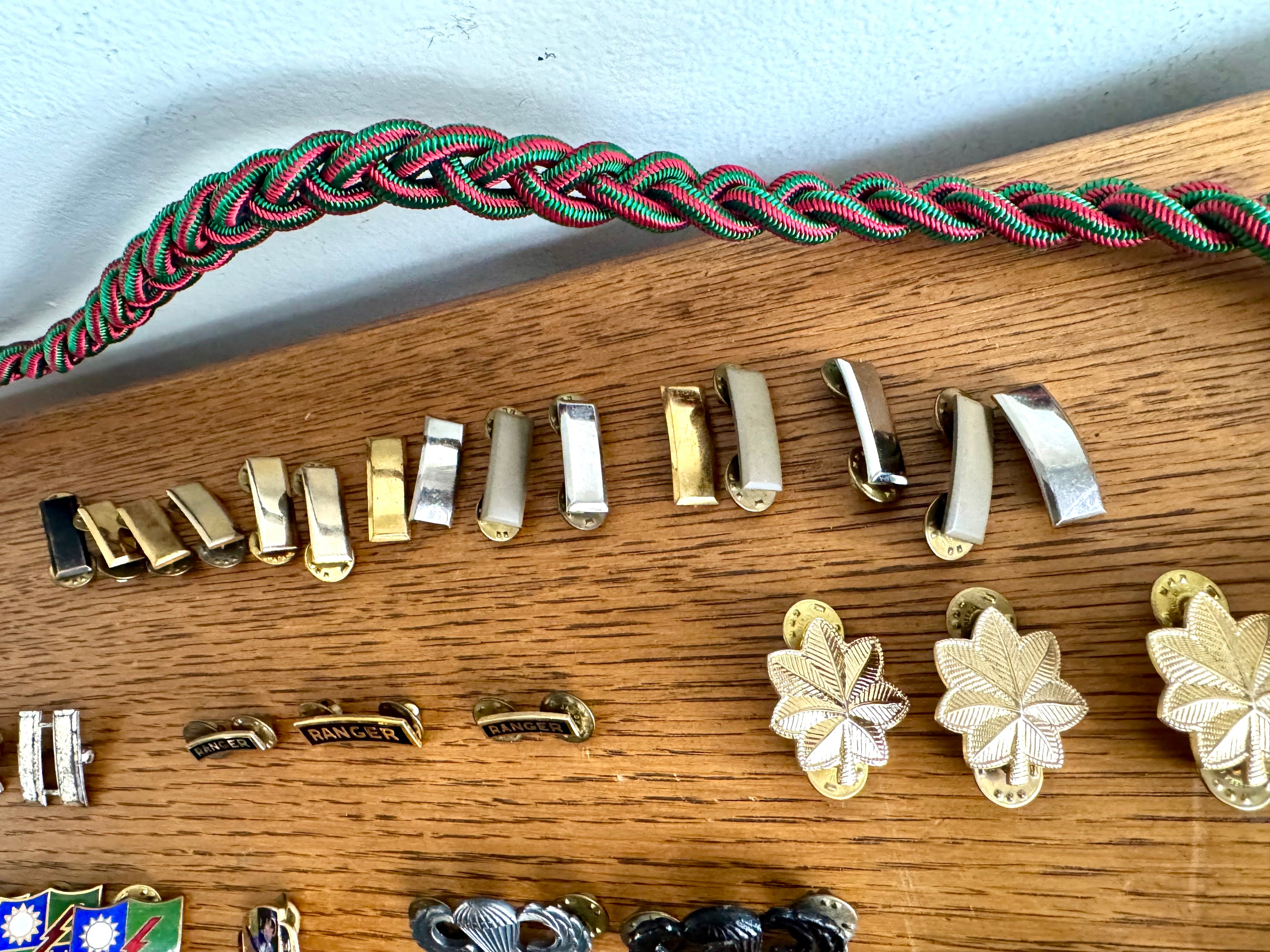 Vtg Lot of Military Pins, Medals, Ribbons, Ranks Etc.. | Ranger Military Pins and Metals
