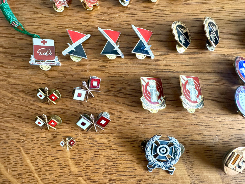 Vtg Lot of Military Pins, Medals, Ribbons, Ranks Etc.. | Ranger Military Pins and Metals