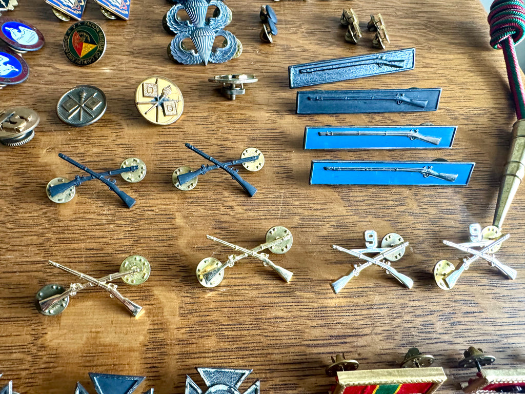 Vtg Lot of Military Pins, Medals, Ribbons, Ranks Etc.. | Ranger Military Pins and Metals
