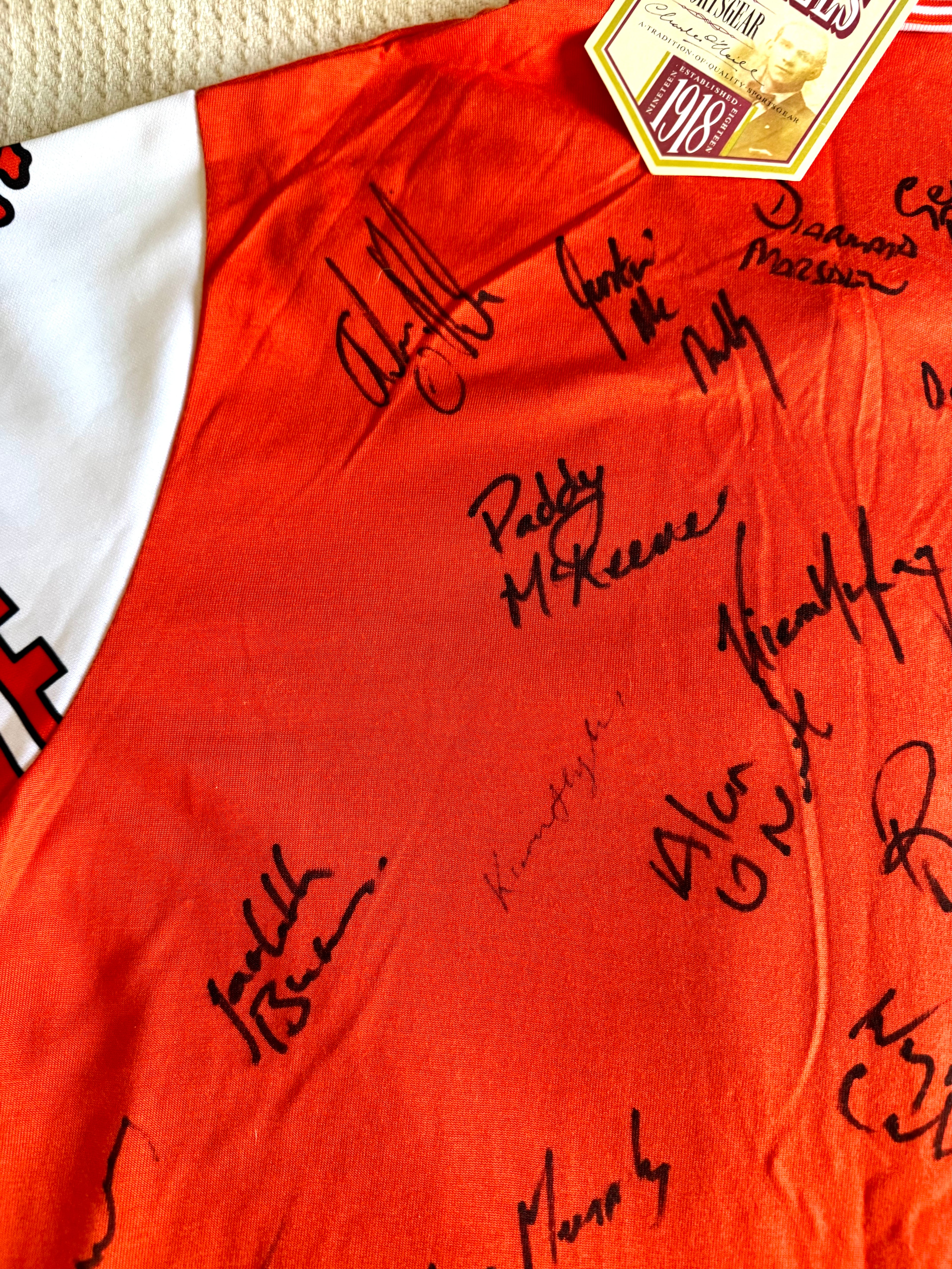 Vtg 90's Armagh GAA Signed Jersey | O'neills 90's Armagh Gaelic Jersey With Signatures