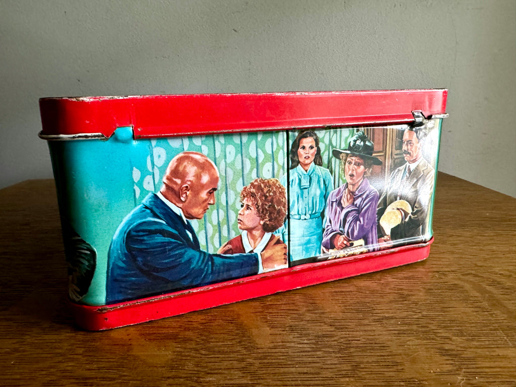 1981 Orphan Annie Lunch Box By Aladdin | Distressed Annie Lunch Pale