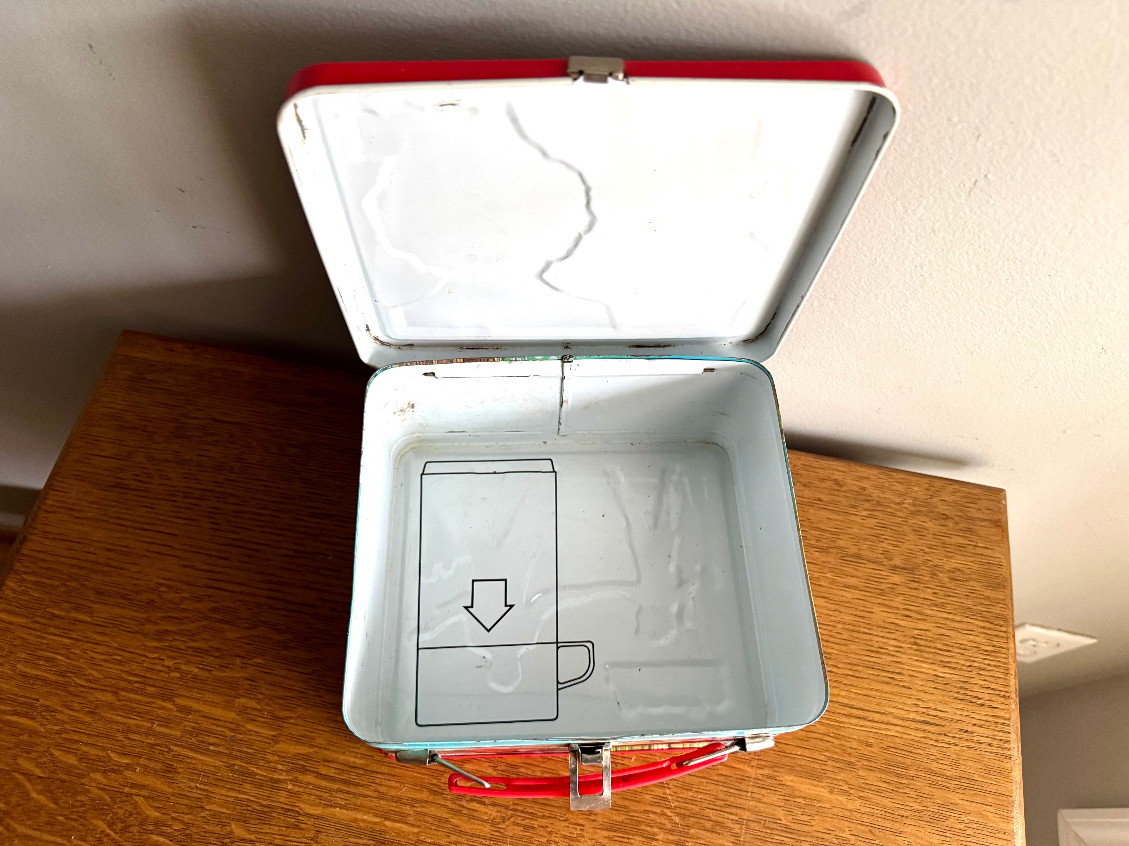 1981 Orphan Annie Lunch Box By Aladdin | Distressed Annie Lunch Pale