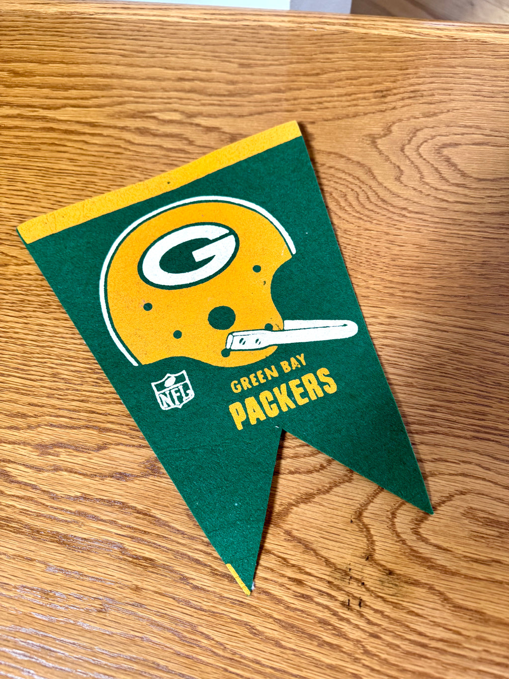 1960's Green Bay Packers 11" Flag Pennant | Packers NFL Helmet Pennant