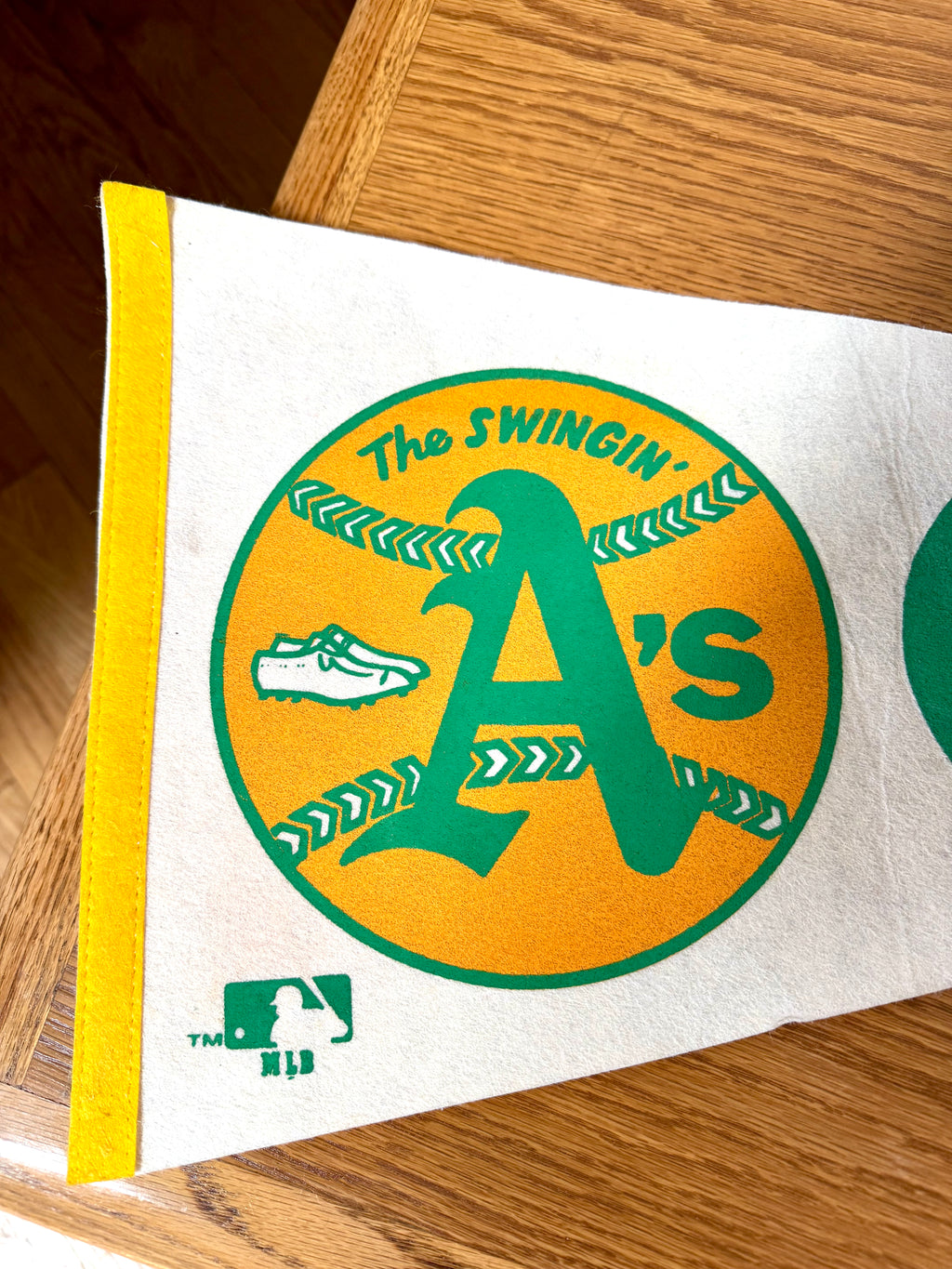 Vtg 1970s Oakland A's Athletics Baseball Wool Felt Pennant 30" Swingin A's