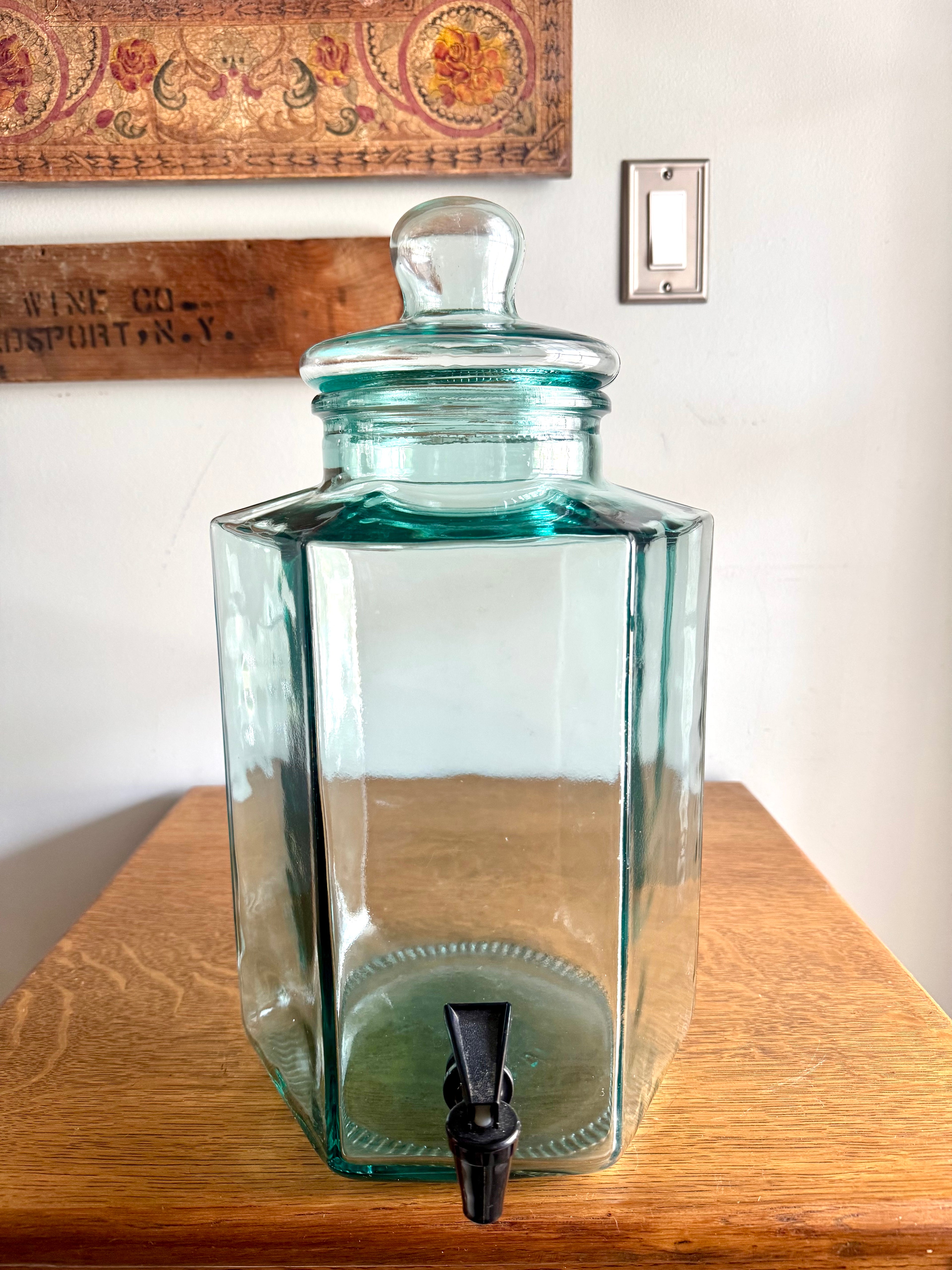 Vtg Italy SVE Green Glass 2.5 Gallon Drink Dispenser With Black Spigot Made In Italy