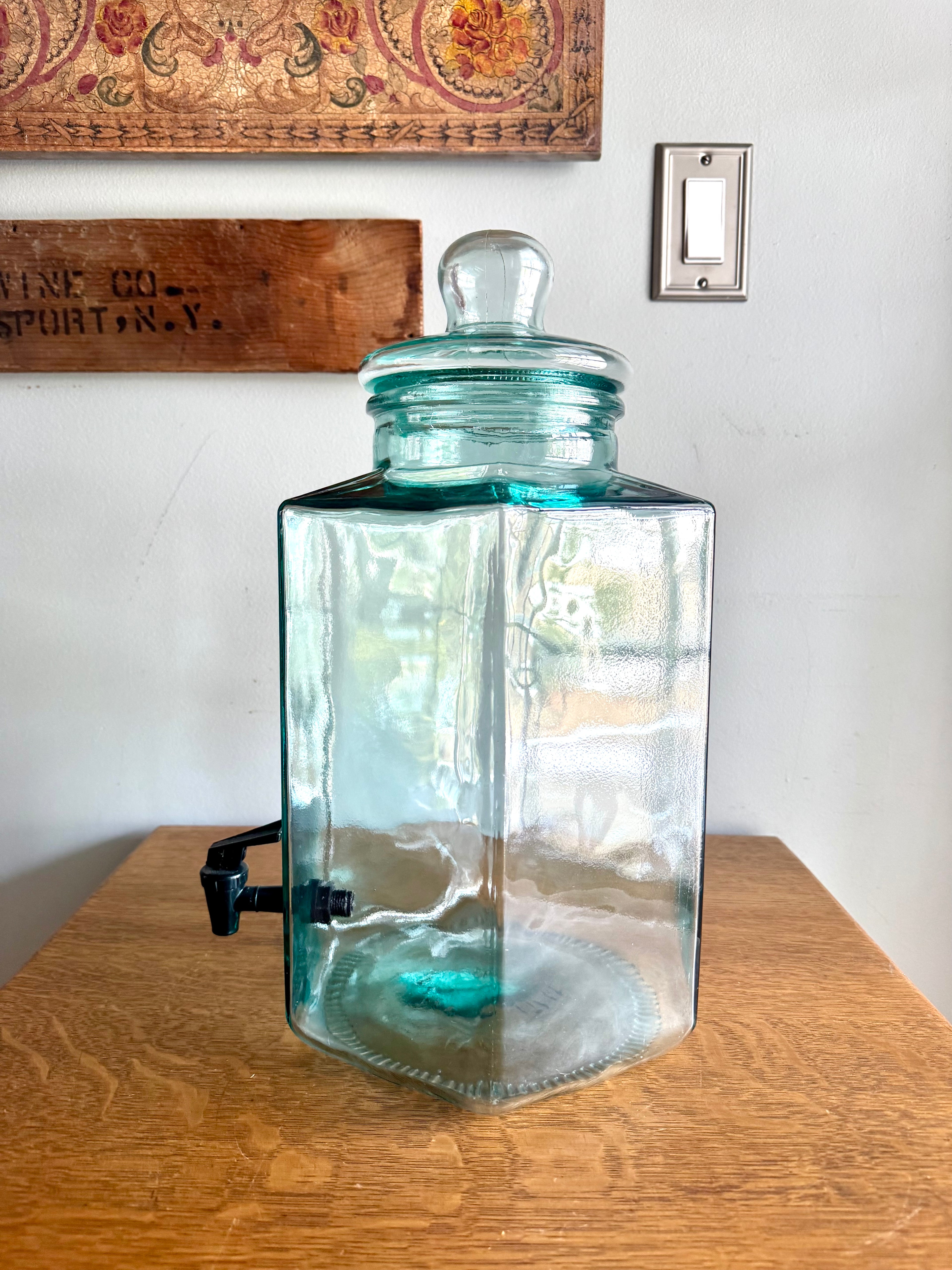 Vtg Italy SVE Green Glass 2.5 Gallon Drink Dispenser With Black Spigot Made In Italy