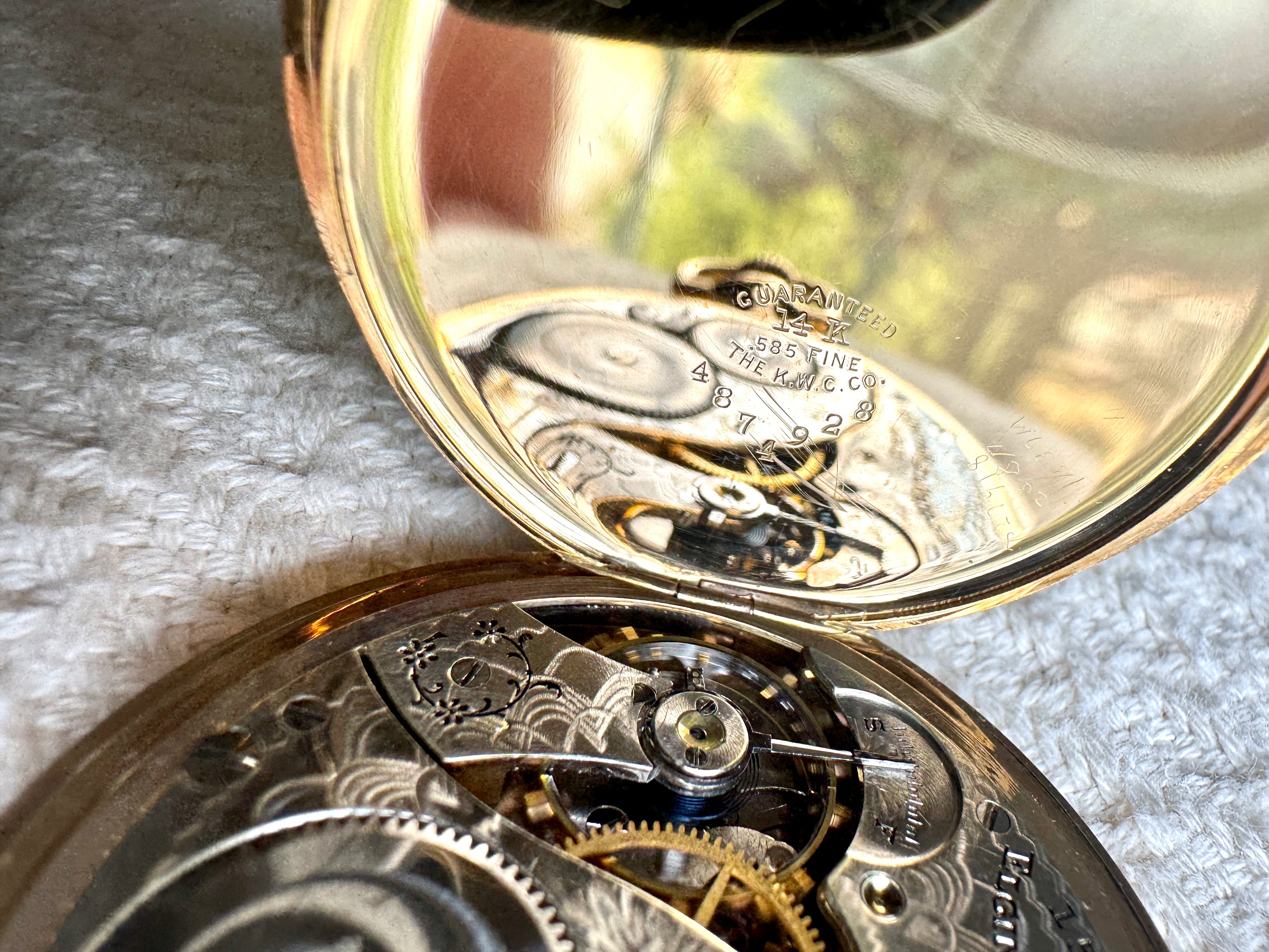 1911 Elgin 14K Gold 301 Model 2 ~ 12s Hunting Case Working Pocket Watch