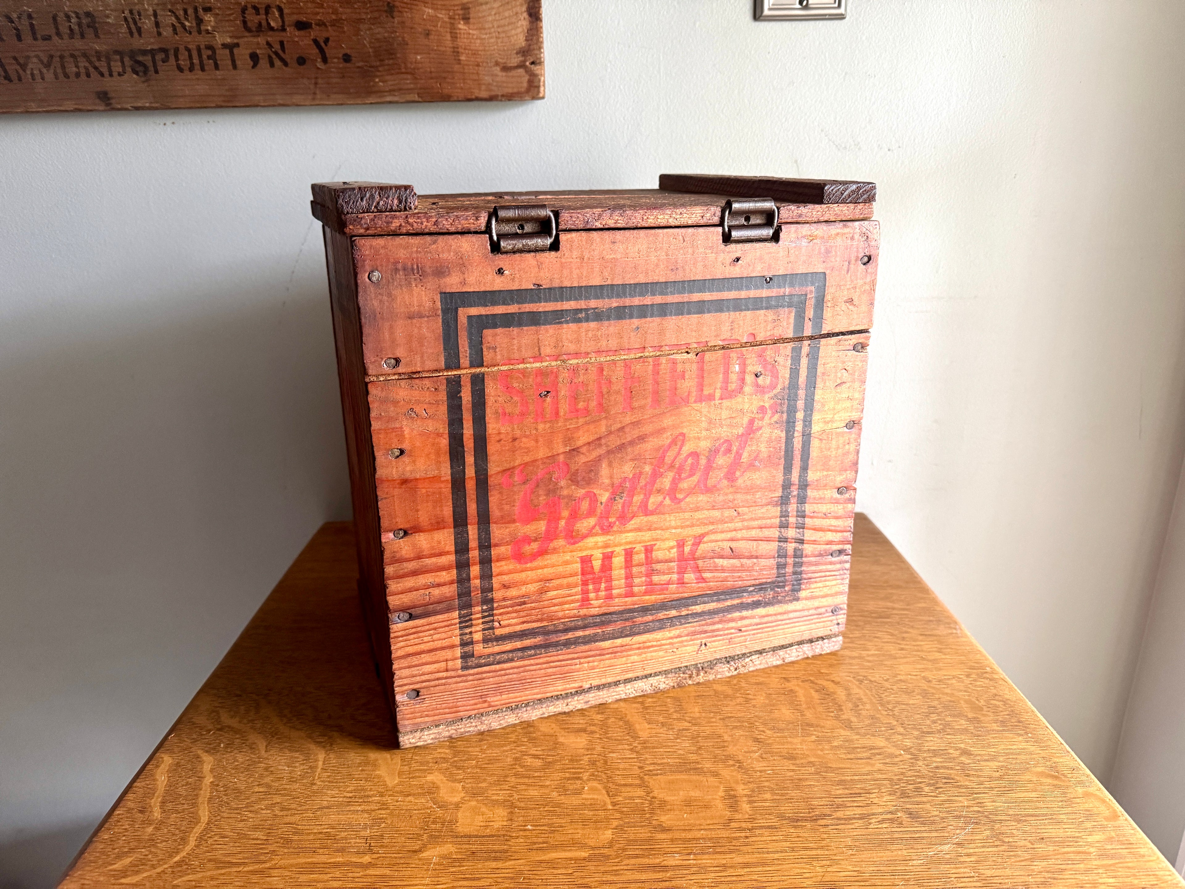 1950's Sheffield Farms Sealect Milk Wooden Crate Lidded Rare Advertising Box
