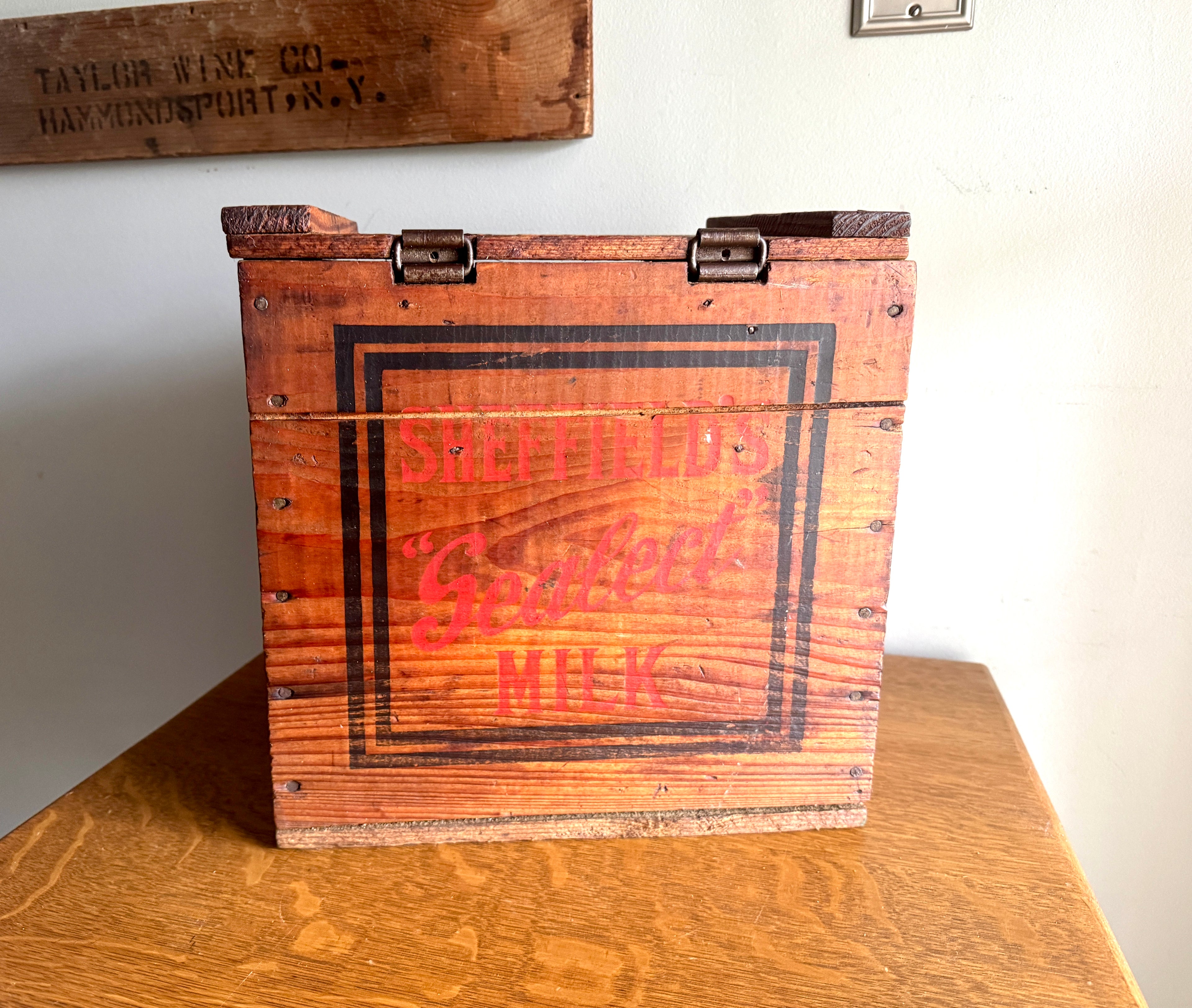1950's Sheffield Farms Sealect Milk Wooden Crate Lidded Rare Advertising Box