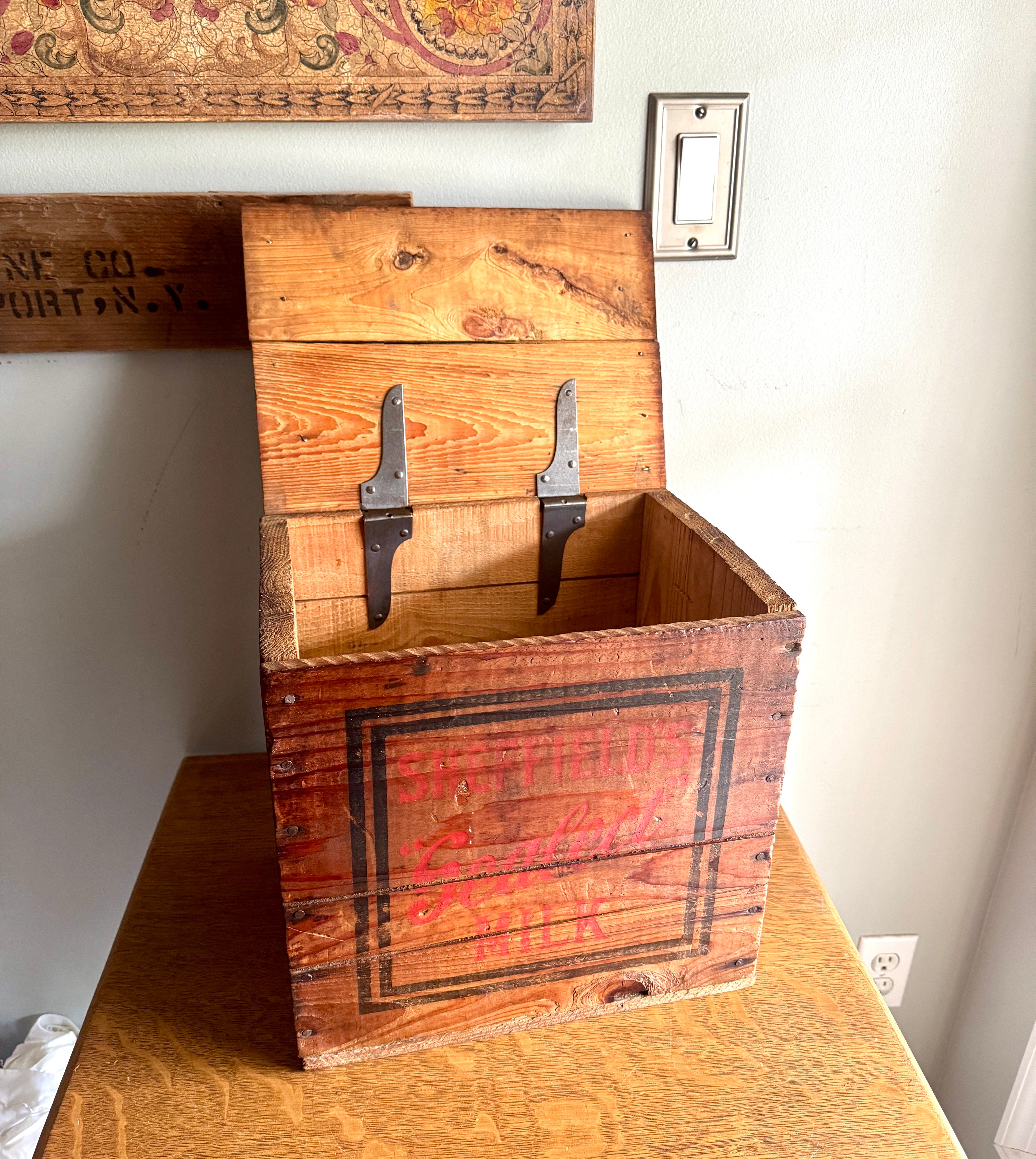 1950's Sheffield Farms Sealect Milk Wooden Crate Lidded Rare Advertising Box