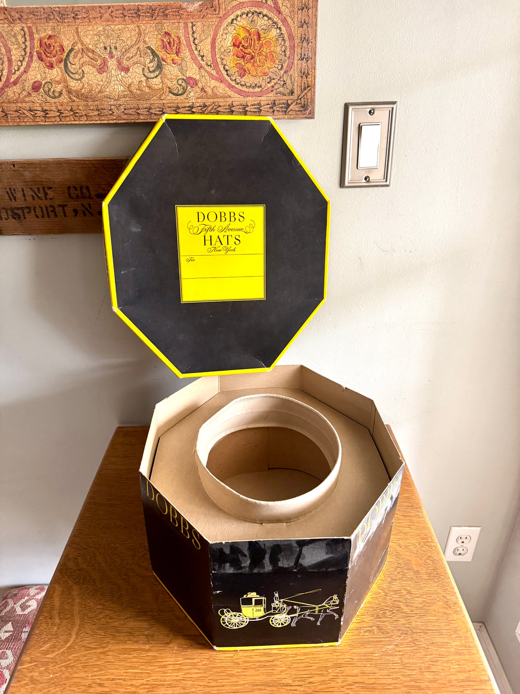 1950's Dobbs New York Fifth Avenue 8 Sided Hat Box