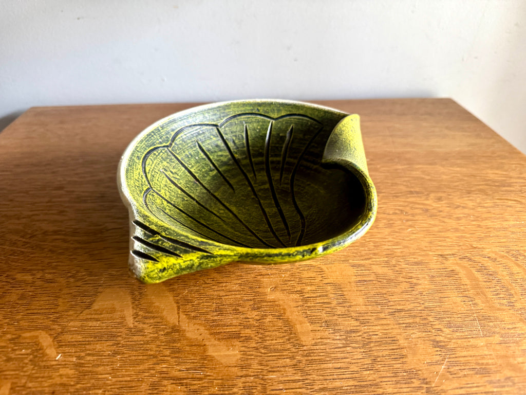 Vtg Green Ceramic Studio Pottery | MCM Unique Pottery Dish