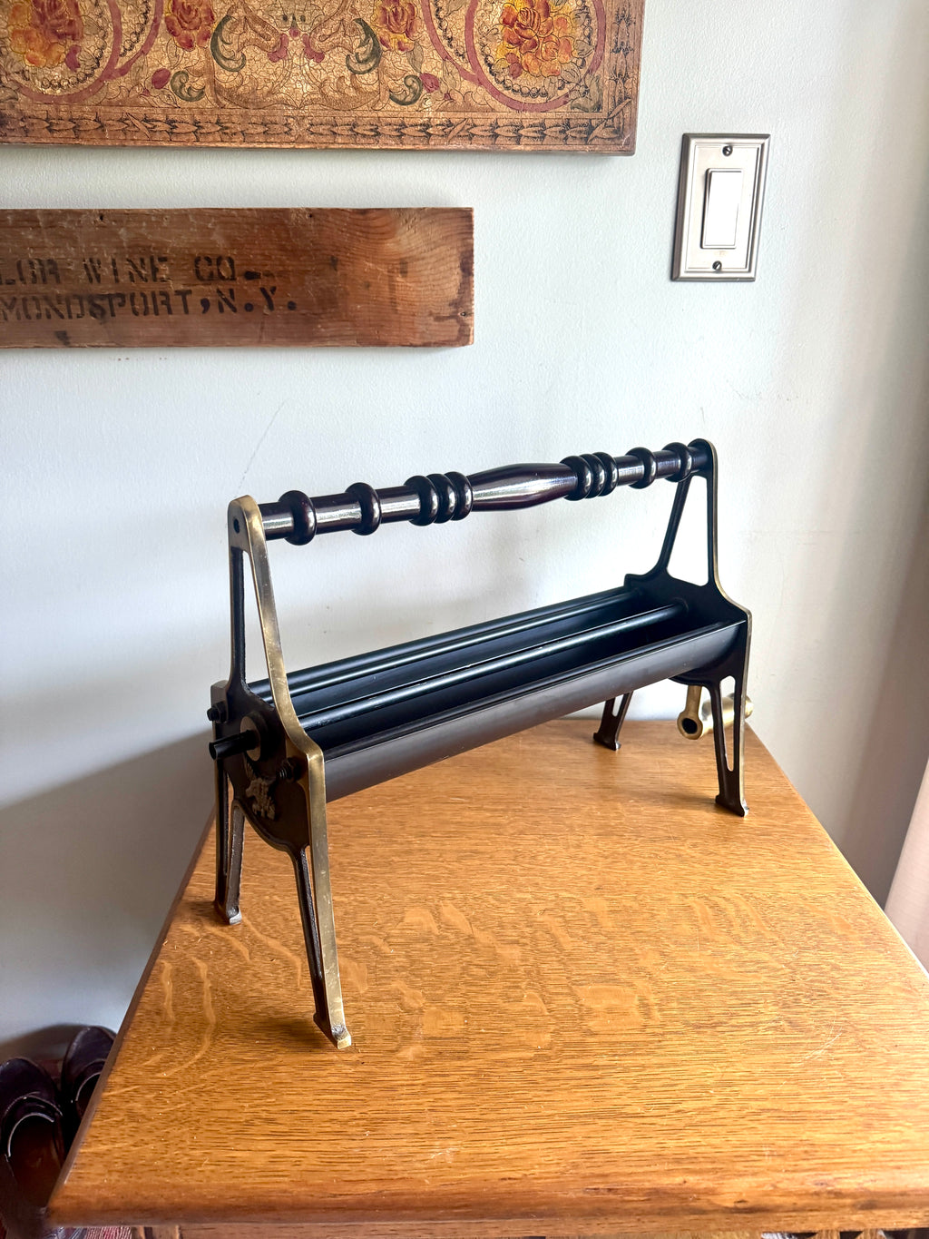 Vtg Fireplace Cast Iron Newspaper Log Roller ~ Uniflame Ornate Newspaper Log Roller