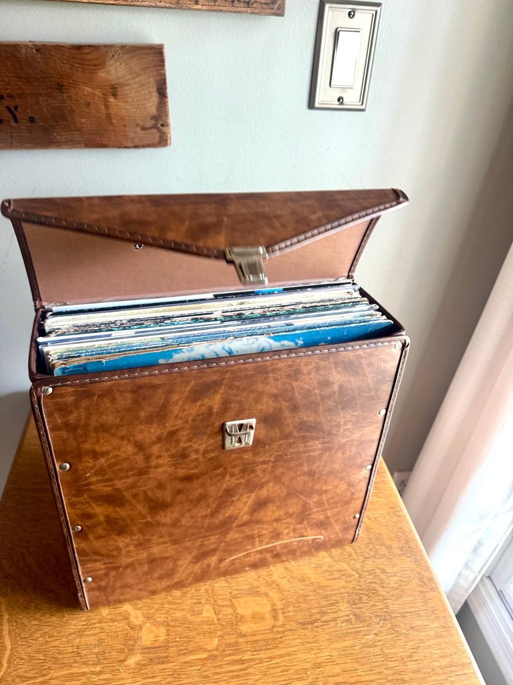 Vtg Brown LP Box Record Case Holder ~ Vinyl 12" Record Carrying Case