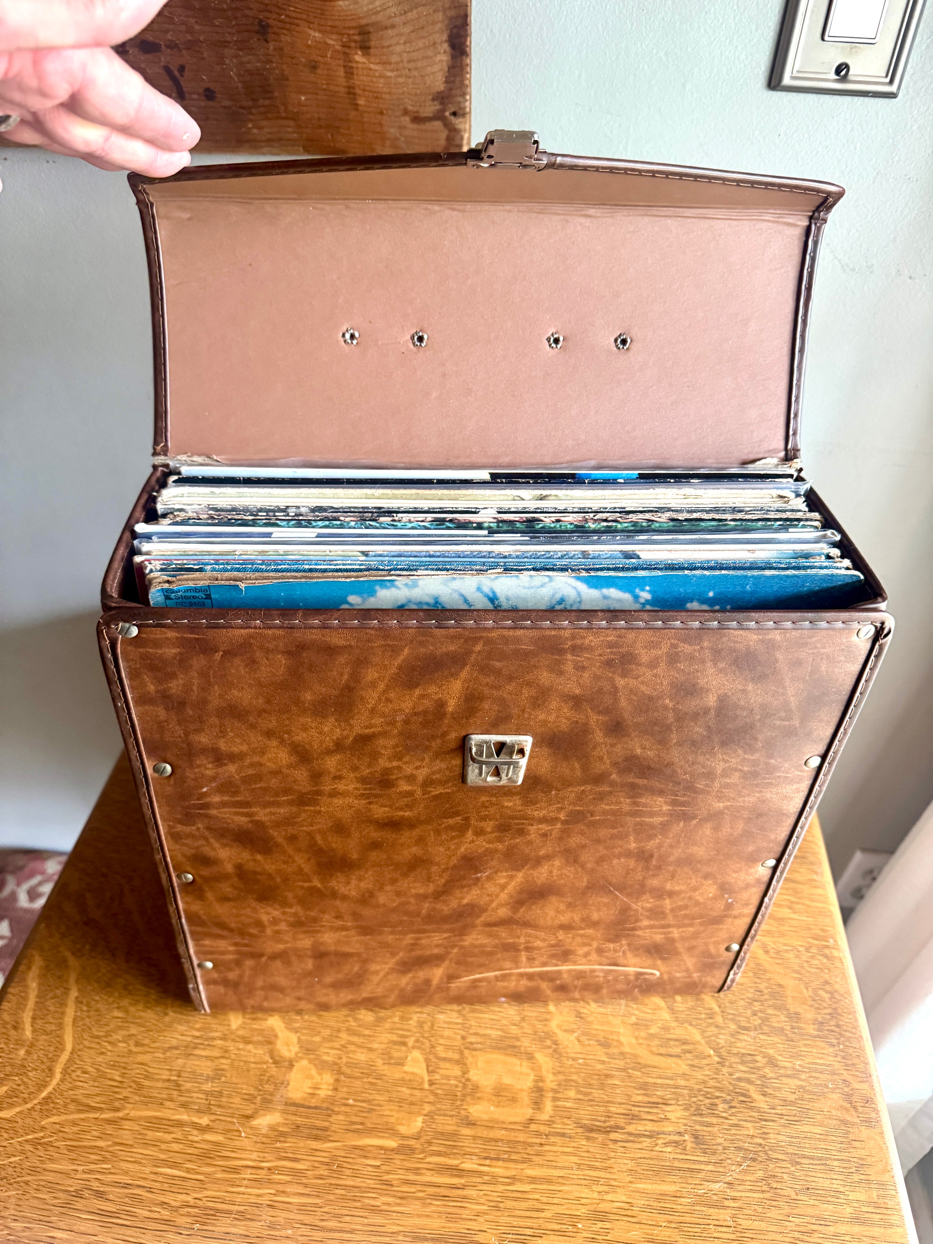 Vtg Brown LP Box Record Case Holder ~ Vinyl 12" Record Carrying Case