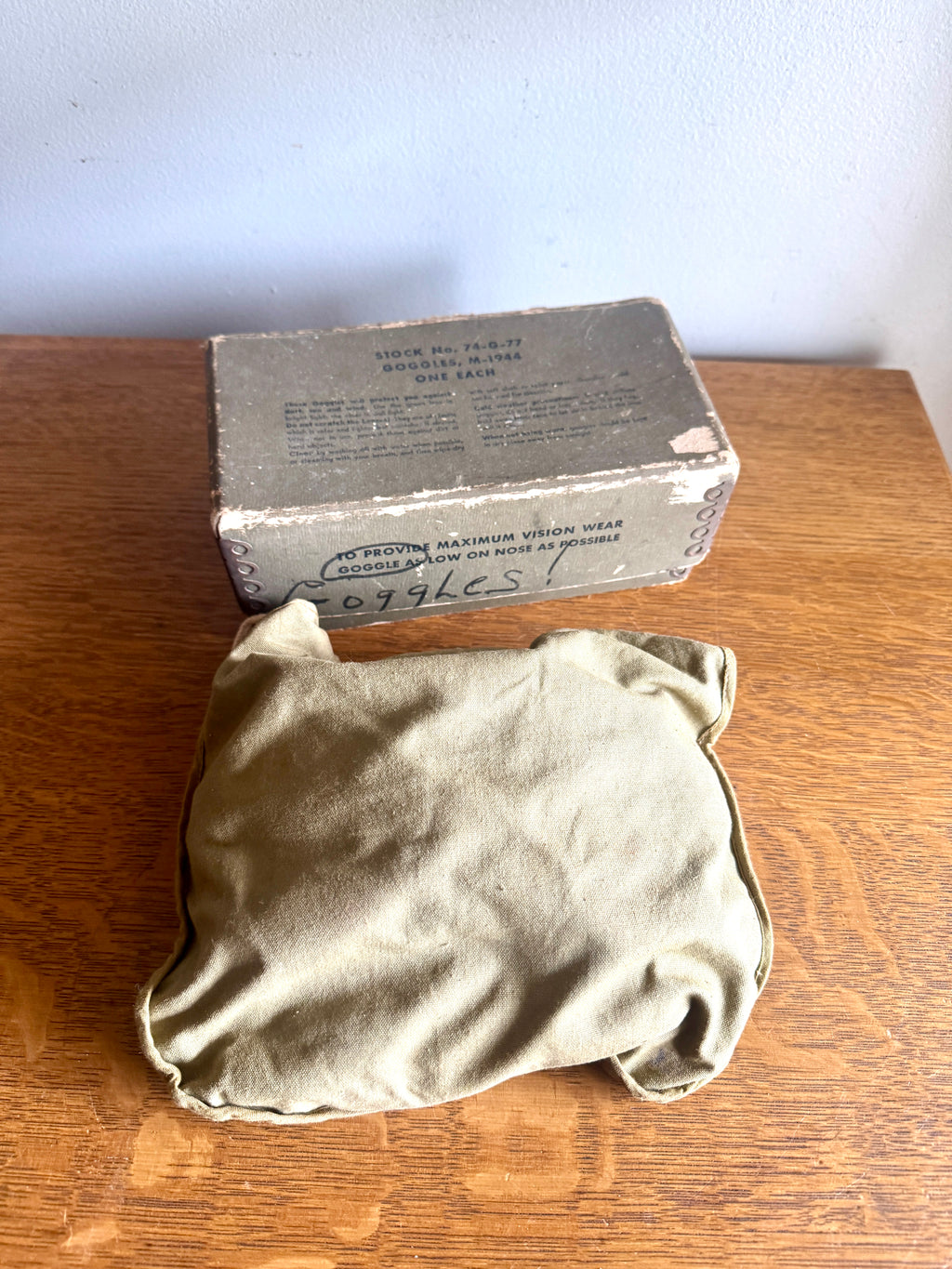 Vtg WW2 US Military Goggles M-1944 Stock No. 74-G-77 w/ Box ~ Sun,Wind & Dust Goggles