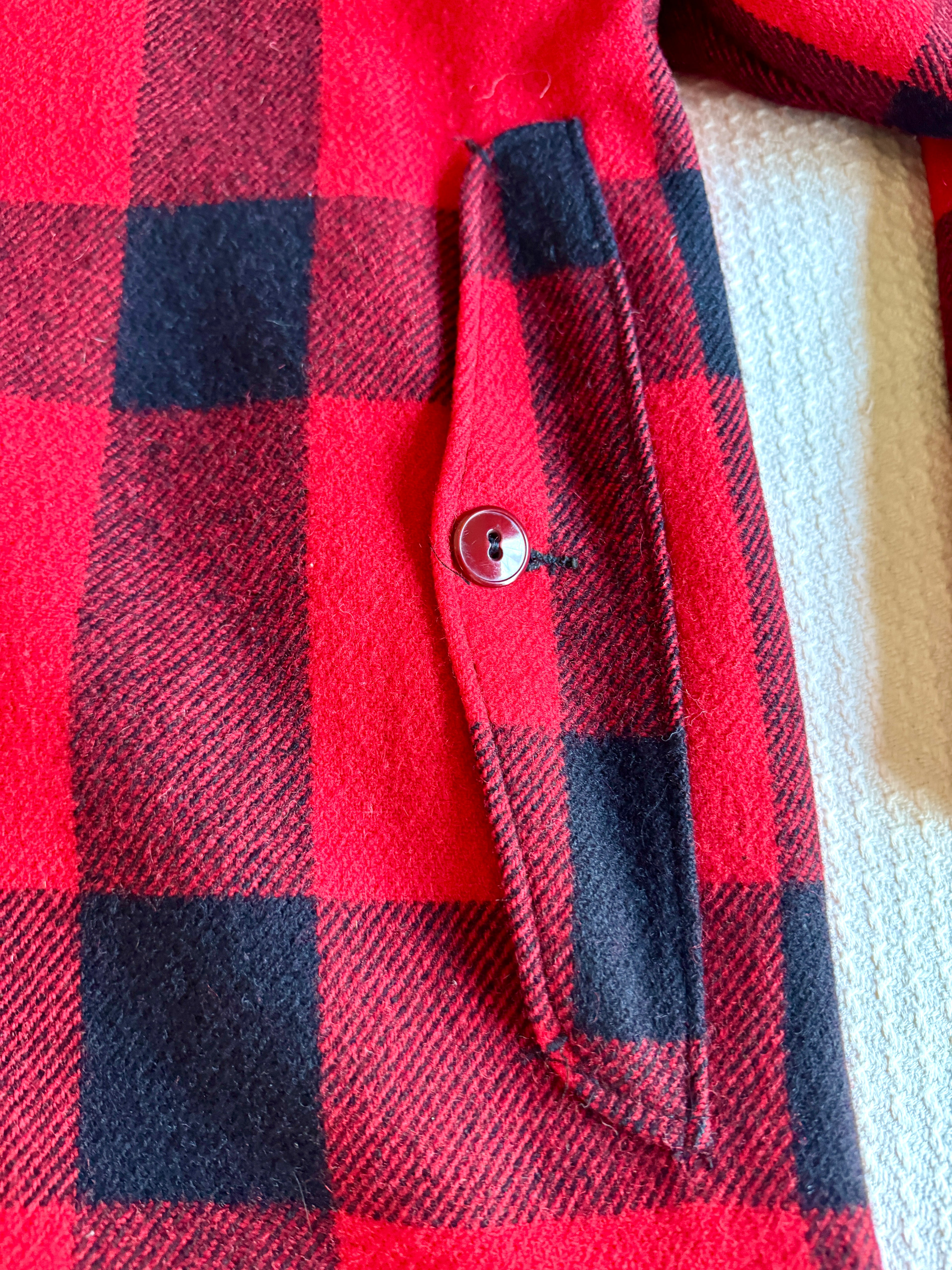 Vtg Woolrich 505 Mackinaw Buffalo Plaid Wool Chore Jacket Coat USA - Men's 40