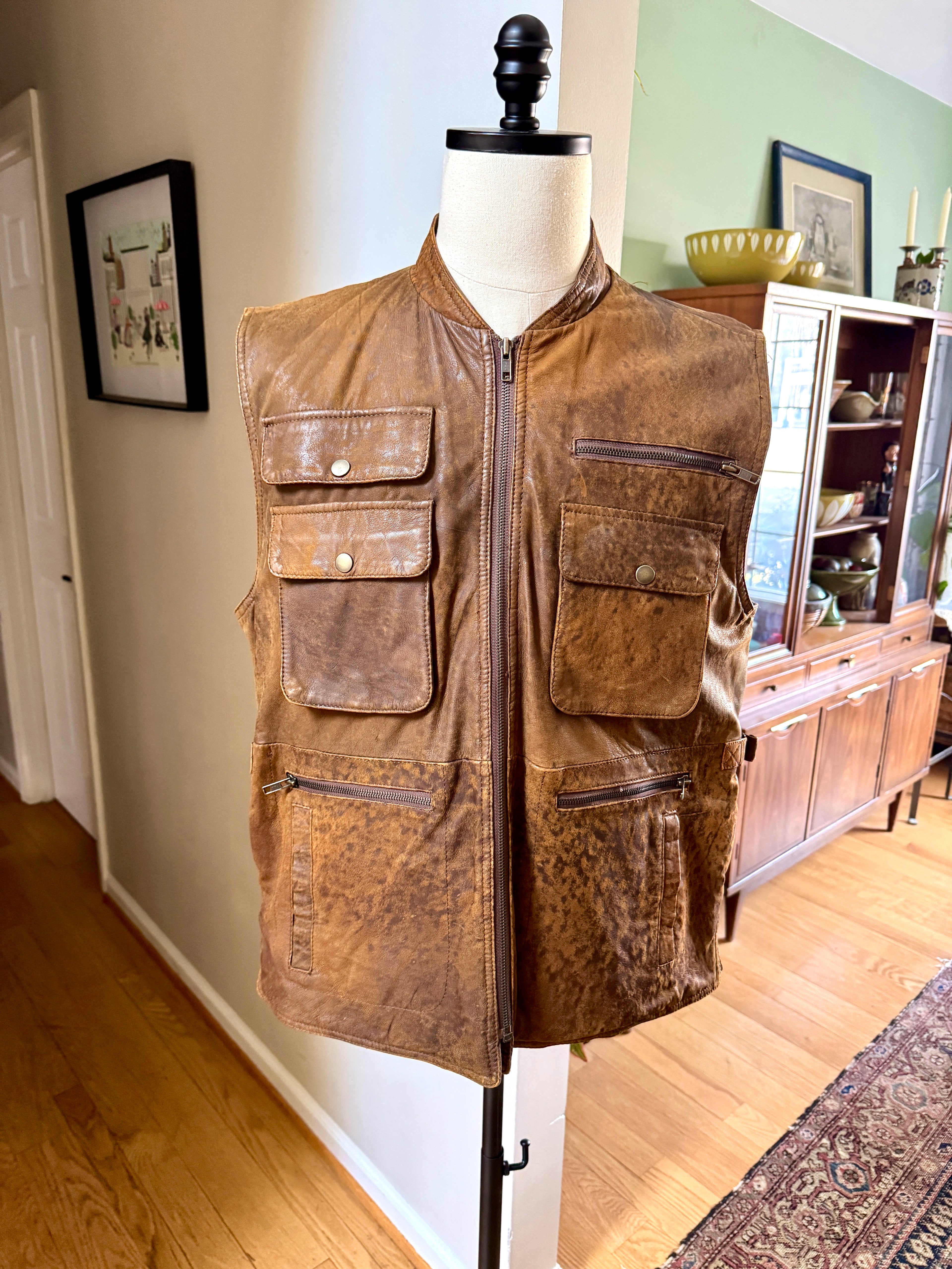 1980's Banana Republic Brown Worn Leather Safari Vest (L)