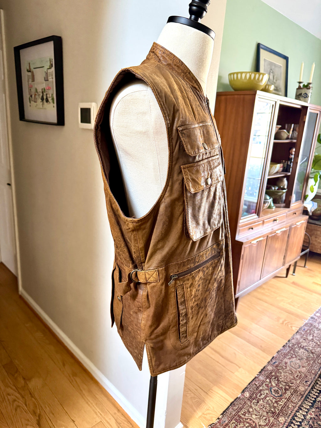 1980's Banana Republic Brown Worn Leather Safari Vest (L)
