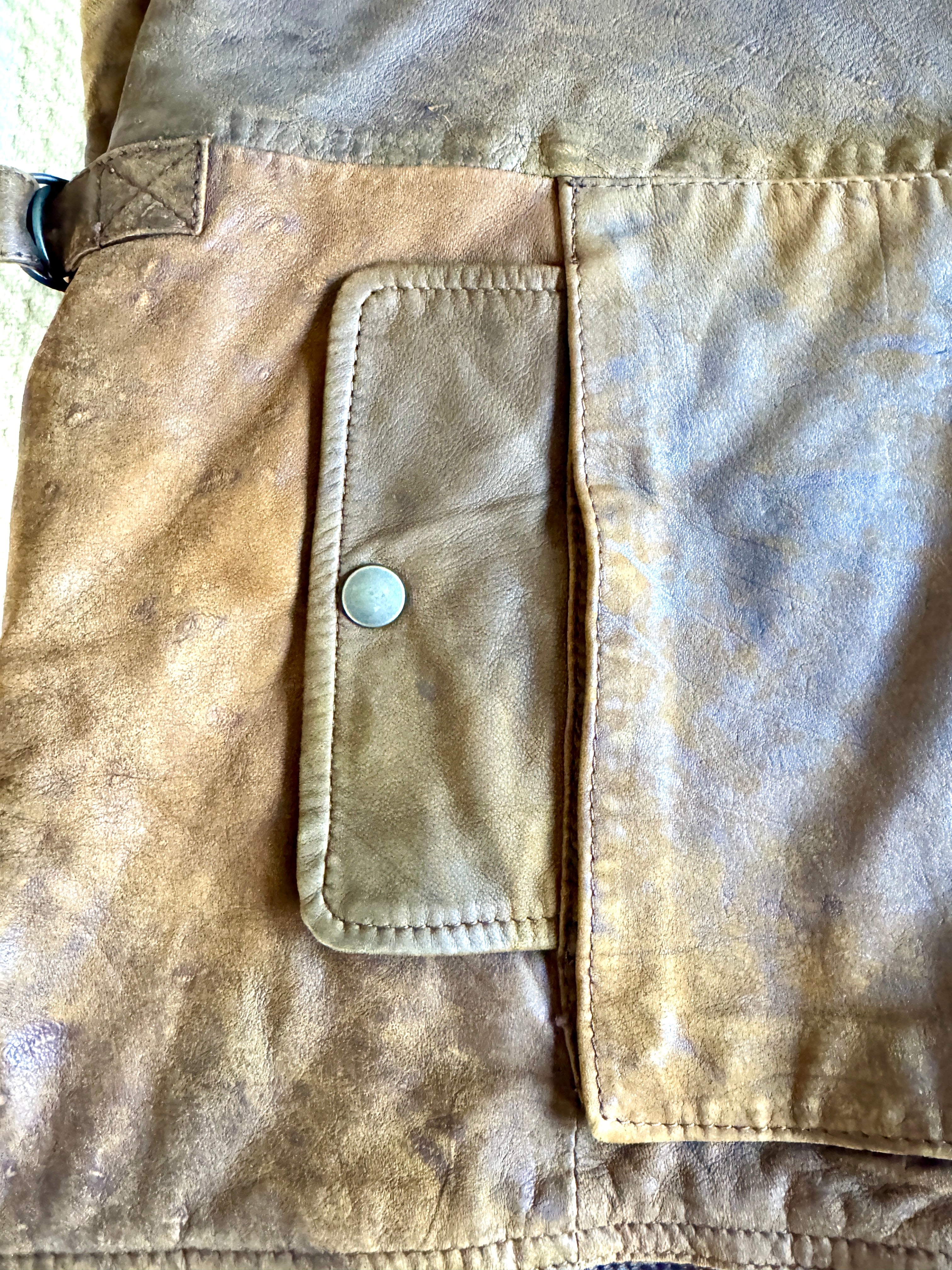 1980's Banana Republic Brown Worn Leather Safari Vest (L)