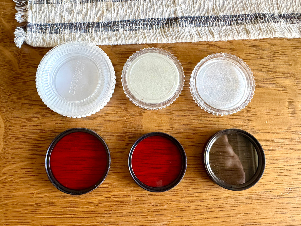 Vtg Variety of Vivitar Lens Filters, VMC Red No.25(A) 58Mm & 52MM, Vivitar 52mm Polarizing Filter