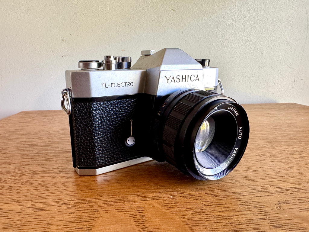 Vtg Yashica TL-Electro 35mm Film Camera (Untested)