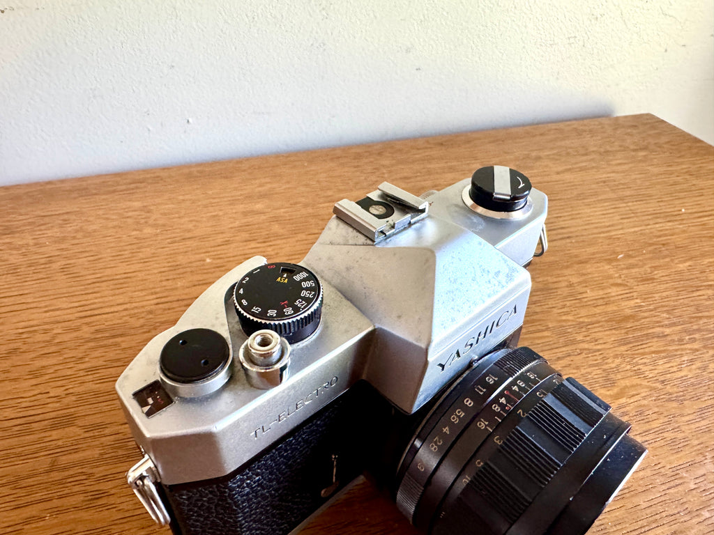 Vtg Yashica TL-Electro 35mm Film Camera (Untested)