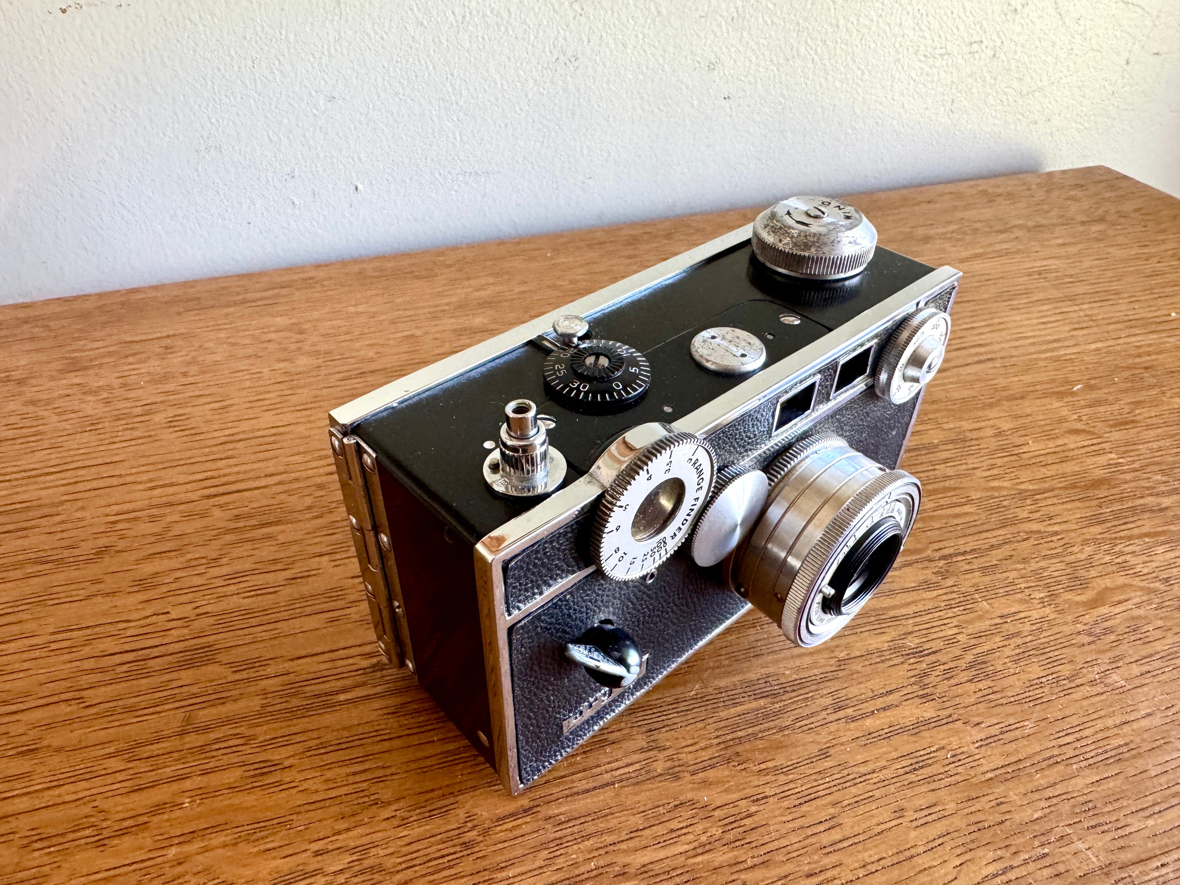 1930's Argus C3 Rangefinder 35MM Film Camera With Cintar F/3.5 Lens (Untested)