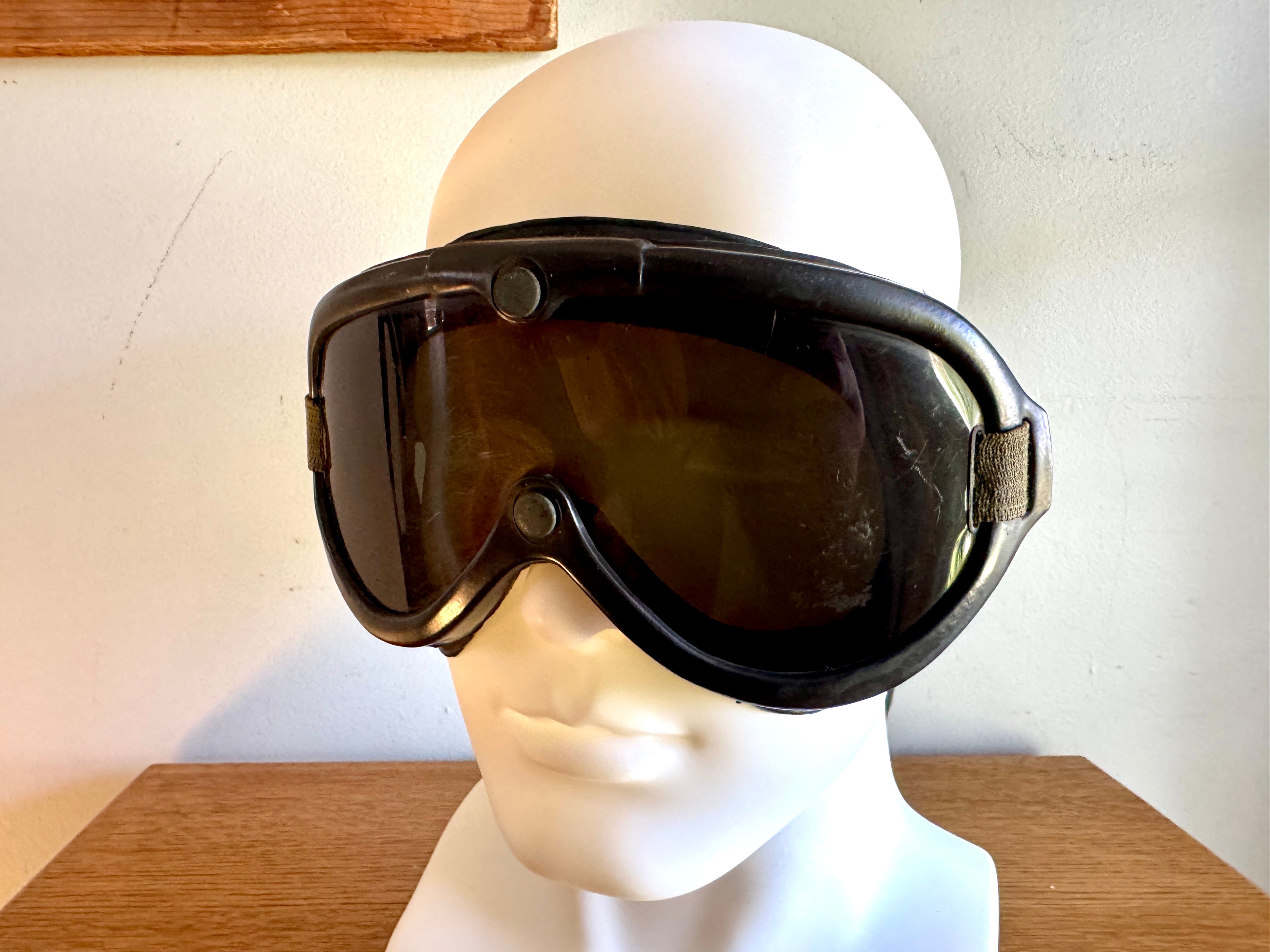 Vtg WW2 US Military Goggles M-1944 ~ Sun,Wind & Dust Aviation Goggles