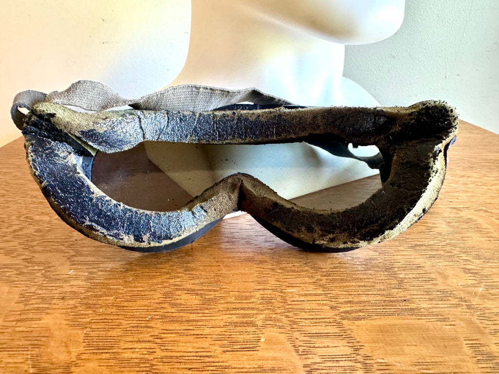 US Military Aviation Goggles ~ 1974 Sun, Wind & Dust Goggles ~ 1974 Military Goggles ~ Vietnam War Goggles