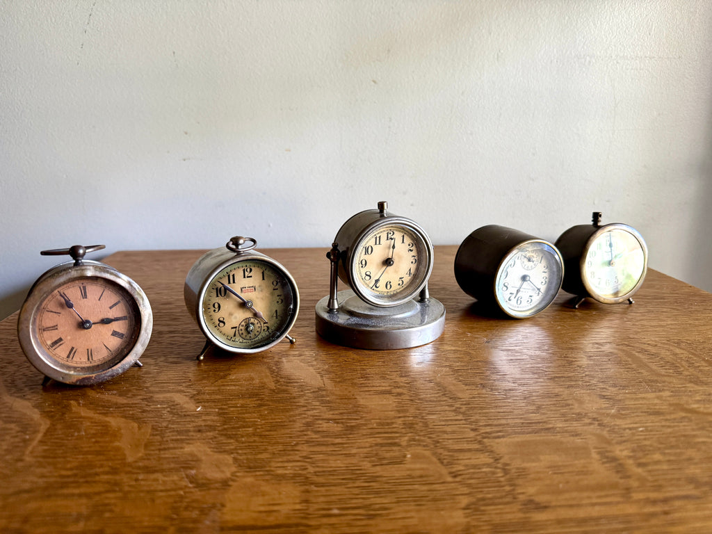 A Mixed Lot of 5 Small Traveling Alarm Clocks ~ New Haven ~ K.C. Co. ~ Howard Thermostat Co. (Parts)